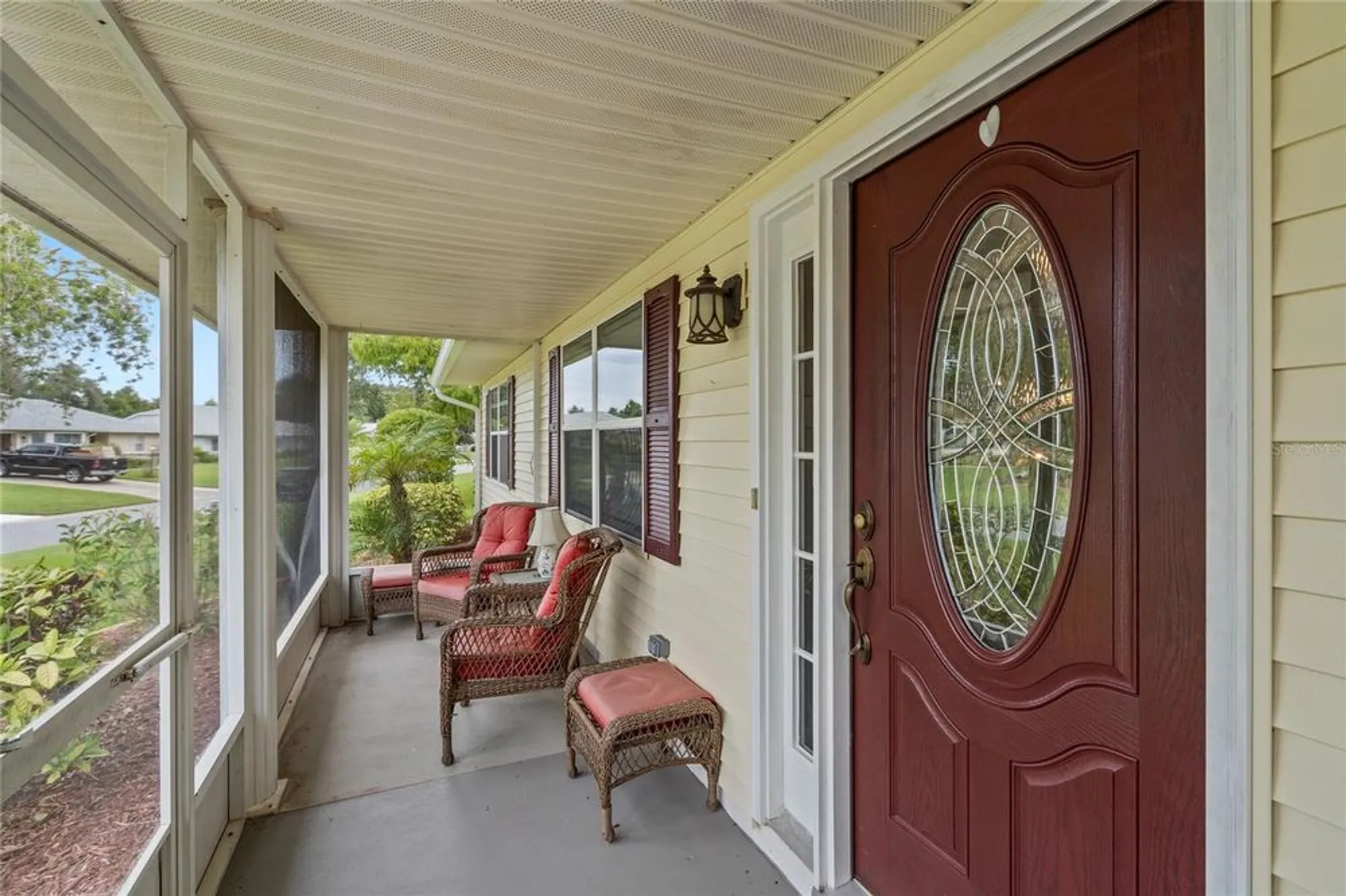 Property Slideshow image 7 of 47 | 27107 racquet cir, Leesburg, FL, 34748