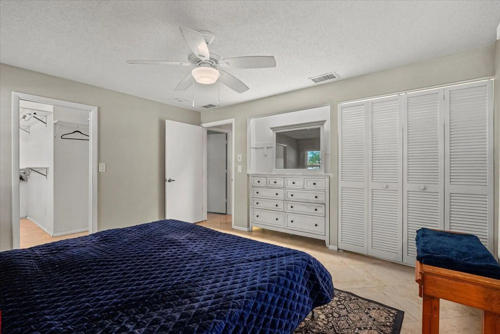 Property Slideshow image 21 of 29 | 6916 w country club dr n # 9b, Sarasota, FL, 34243