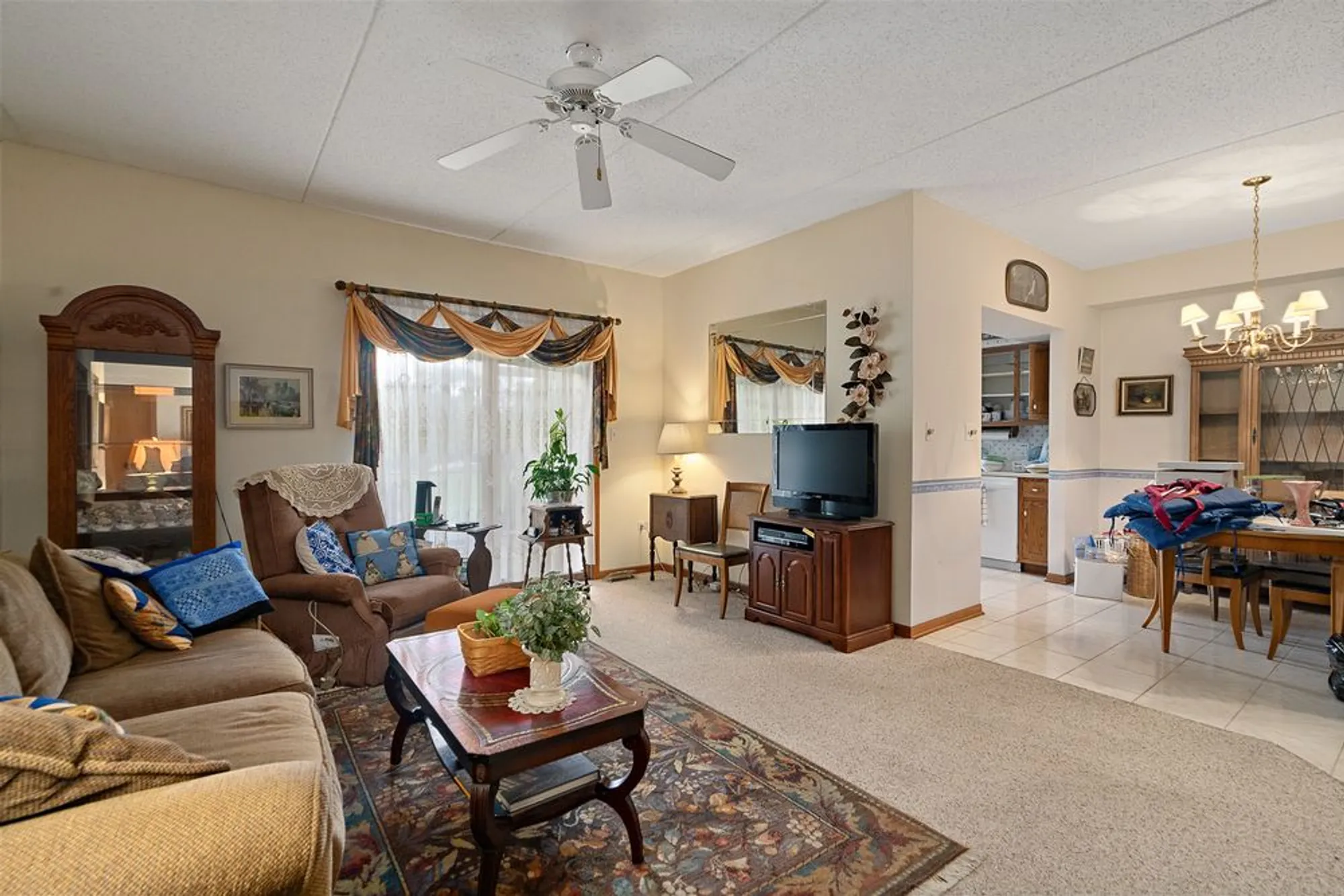 Property Slideshow image 4 of 33 | 18431 pine cone dr apt 1, Tinley Park, IL, 60477