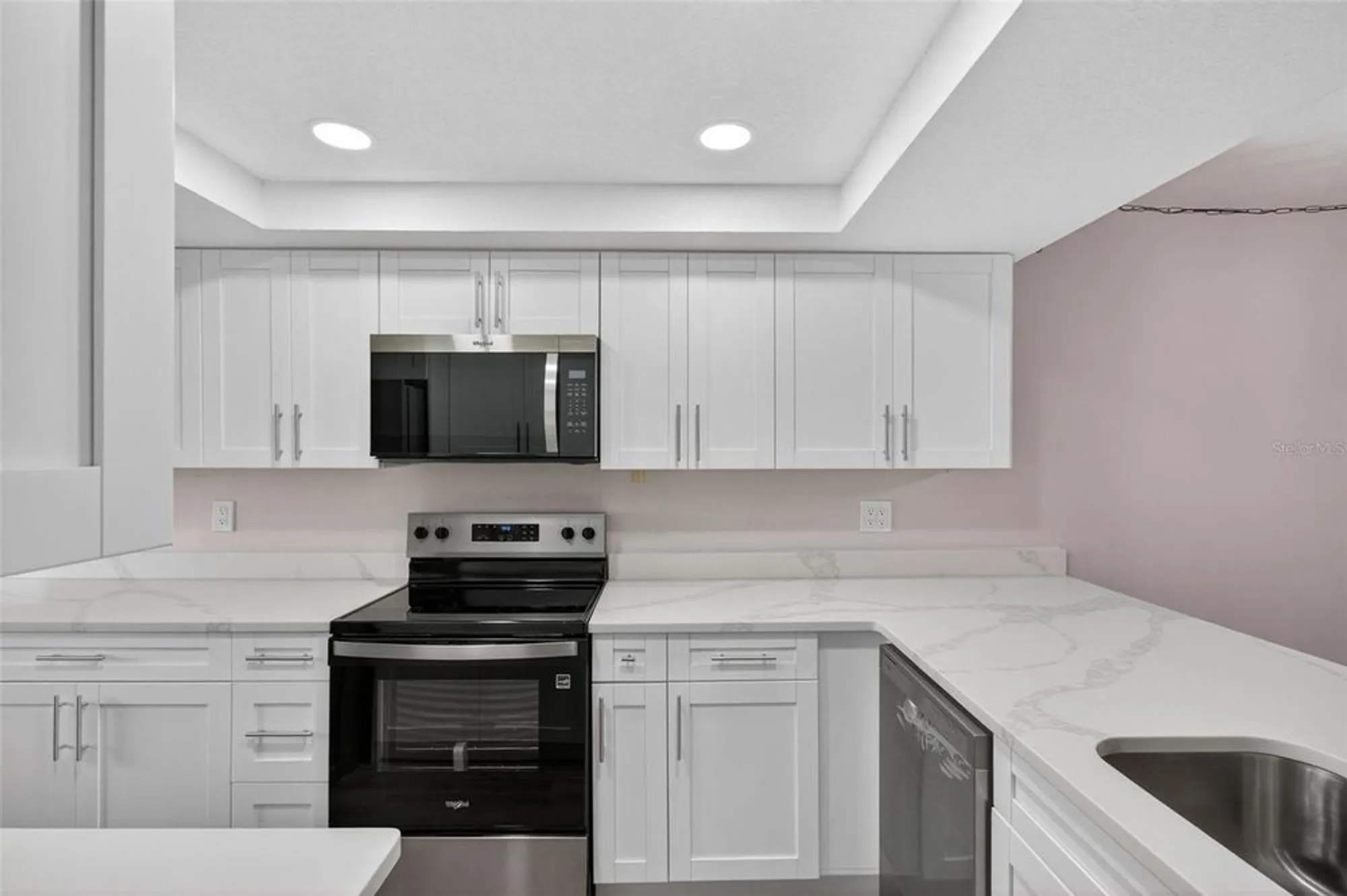 Property Slideshow image 6 of 37 | 1933 golfview dr # 1933, Tarpon Springs, FL, 34689