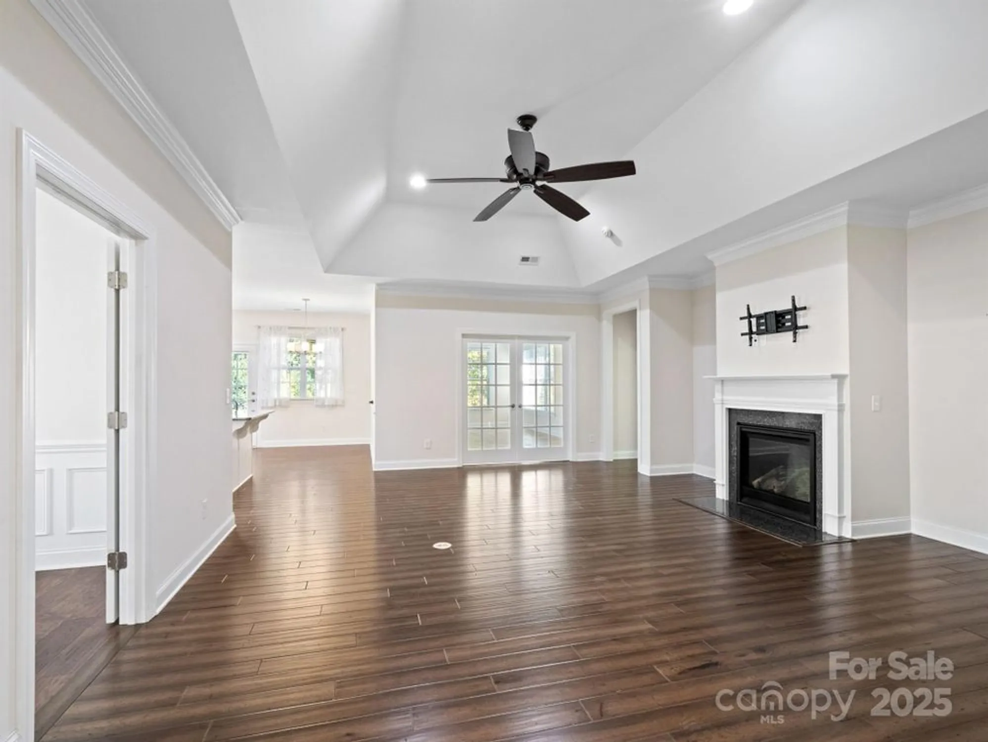Property Slideshow image 8 of 37 | 12728 meetinghouse dr, Cornelius, NC, 28031
