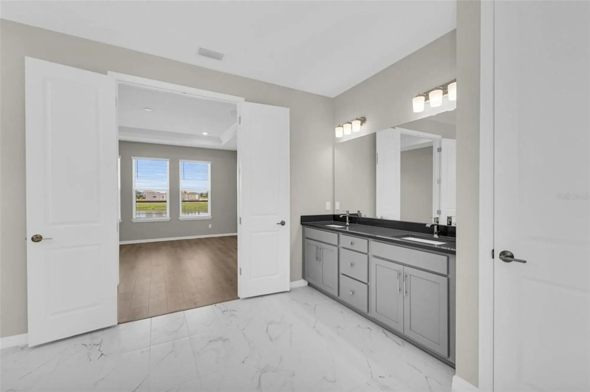 Property Slideshow image 32 of 51 | 16545 star grass cir, Bradenton, FL, 34211