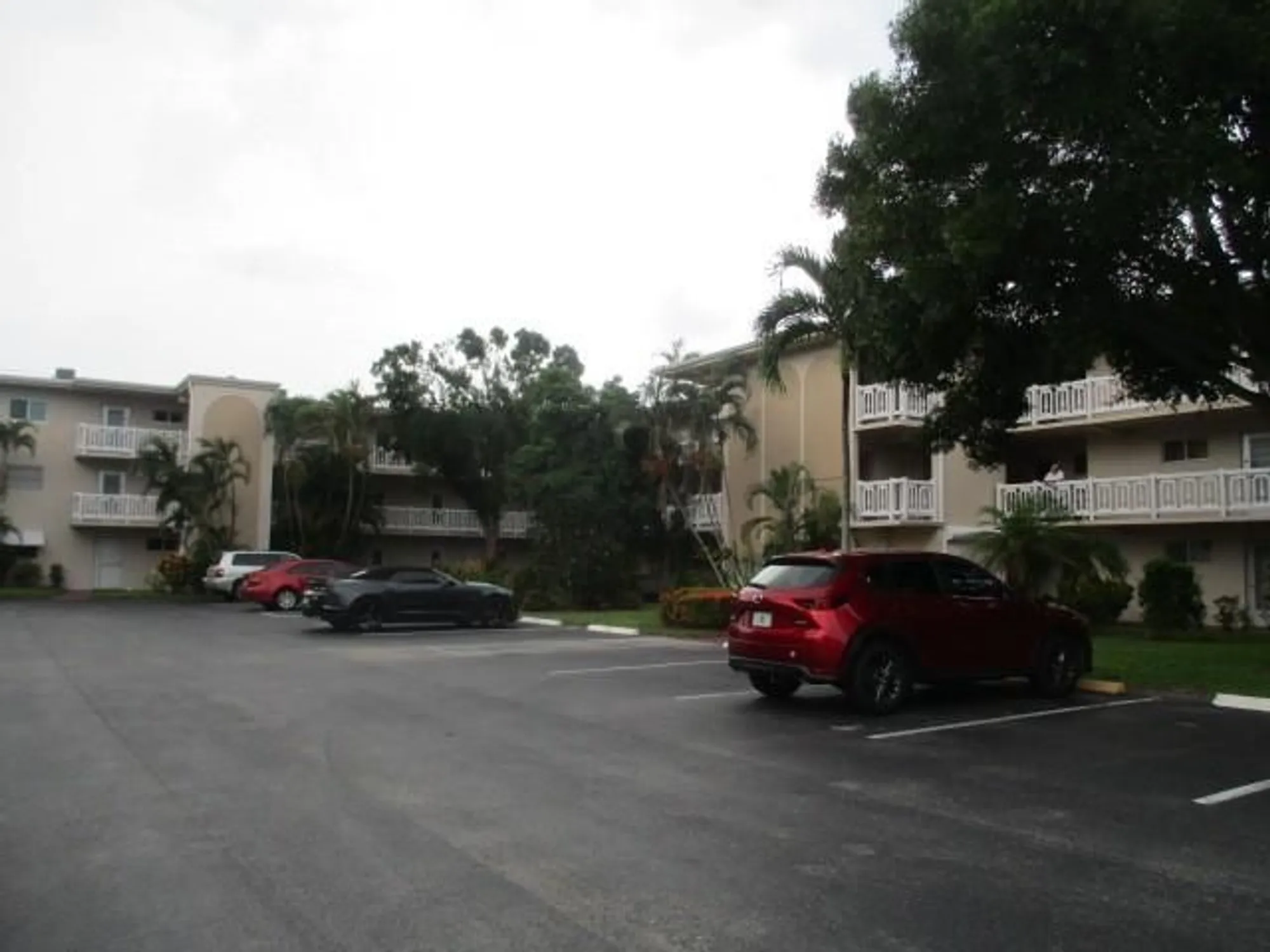 Property Slideshow image 1 of 11 | 2687 garden dr 212, Lake Worth, FL, 33461