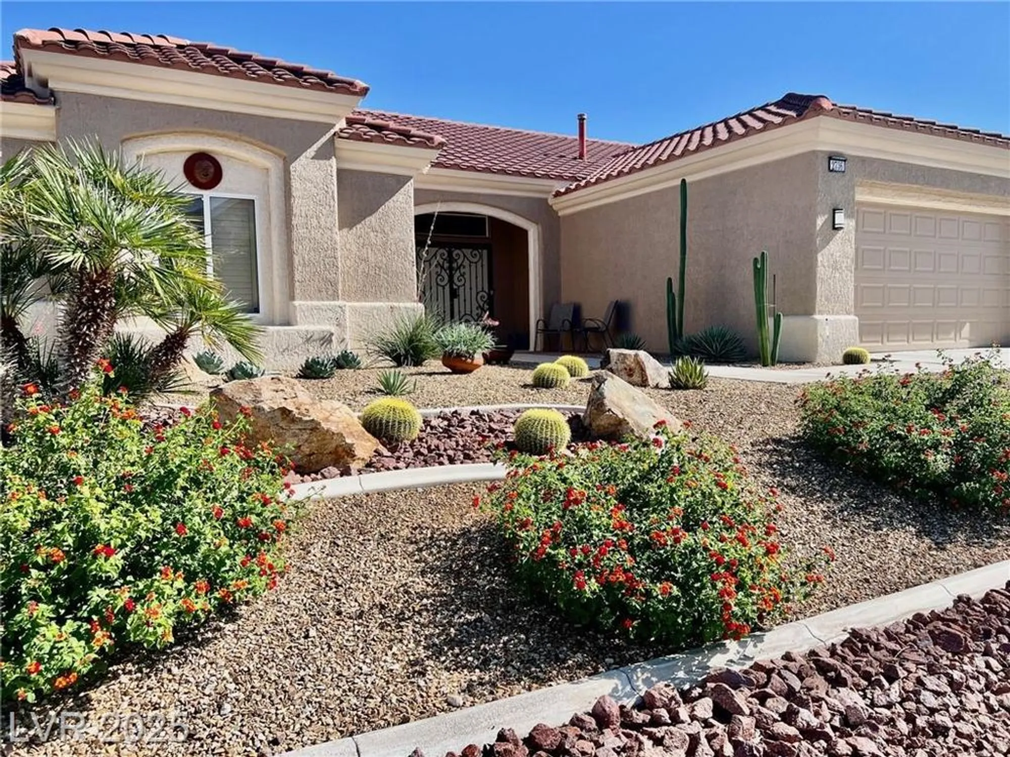 Property Slideshow image 15 of 21 | 2736 darby falls dr, Las Vegas, NV, 89134