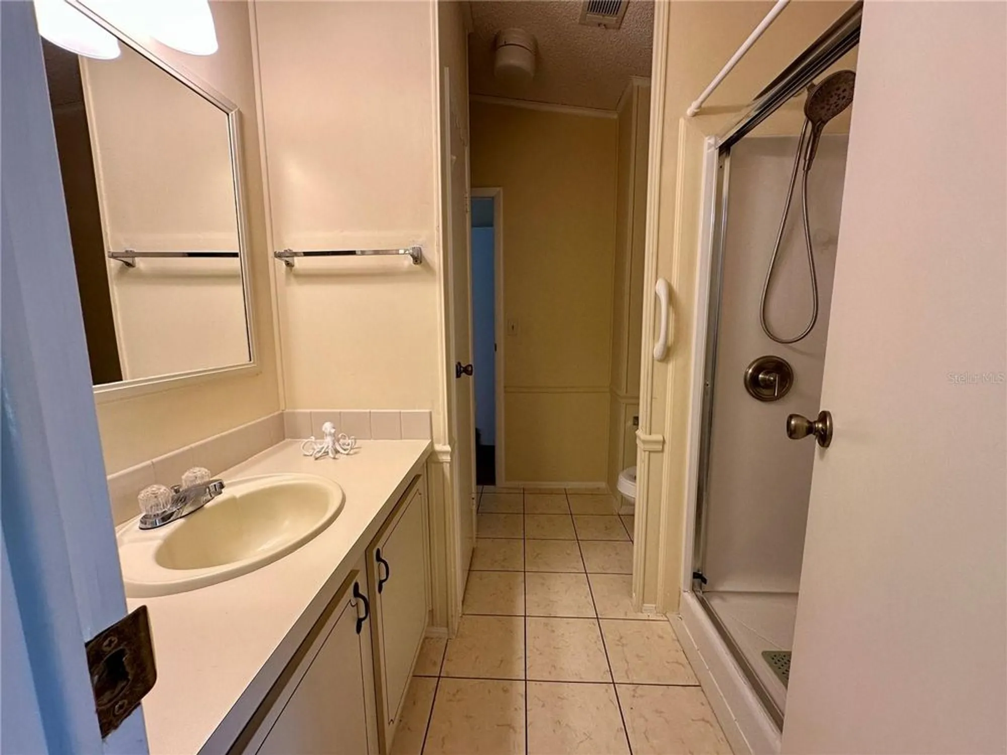 Property Slideshow image 15 of 24 | 902 rose ln, The Villages, FL, 32159