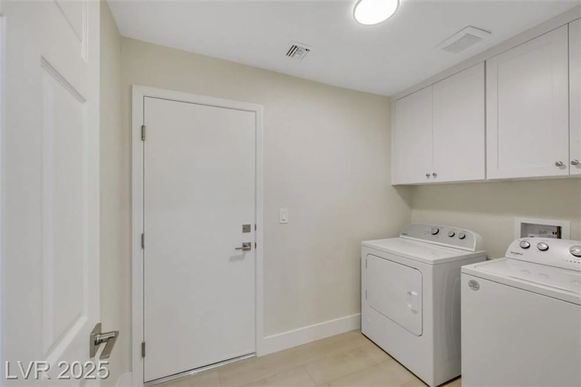 Property Slideshow image 27 of 31 | 2441 banora point dr, Las Vegas, NV, 89134