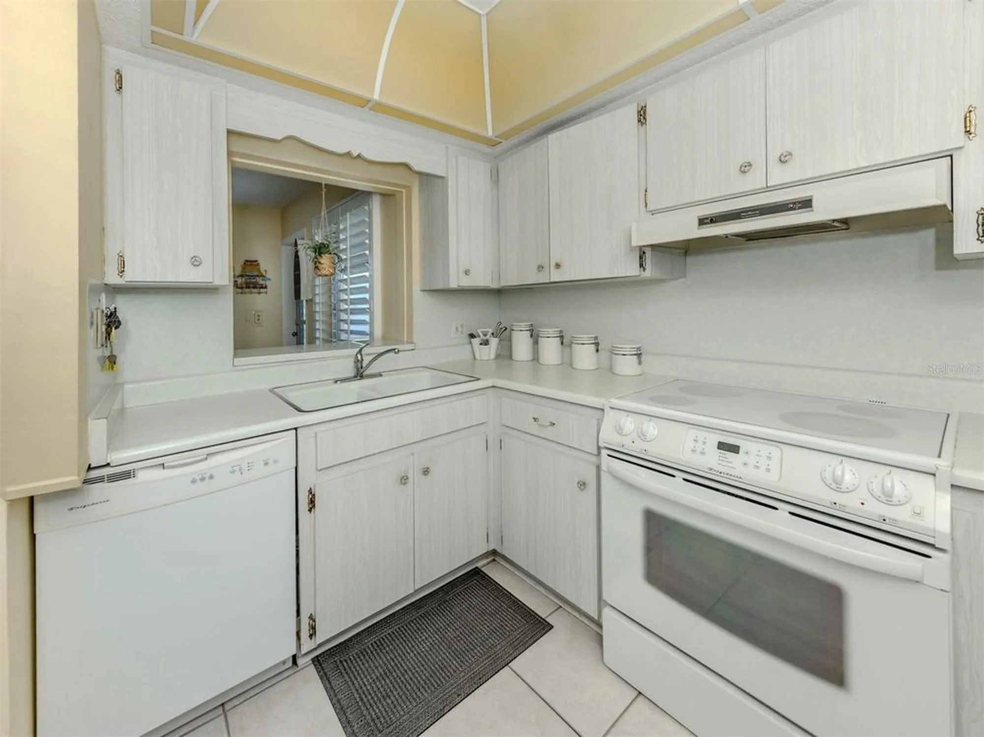 Property Slideshow image 8 of 48 | 168 the corso # 168, Venice, FL, 34285