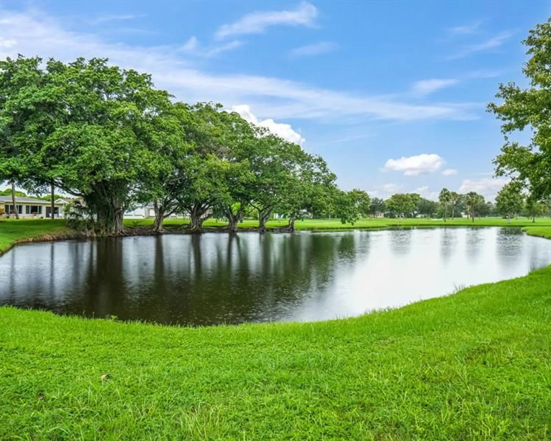 Property Slideshow image 13 of 42 | 4513 nw 43rd ter, Tamarac, FL, 33319