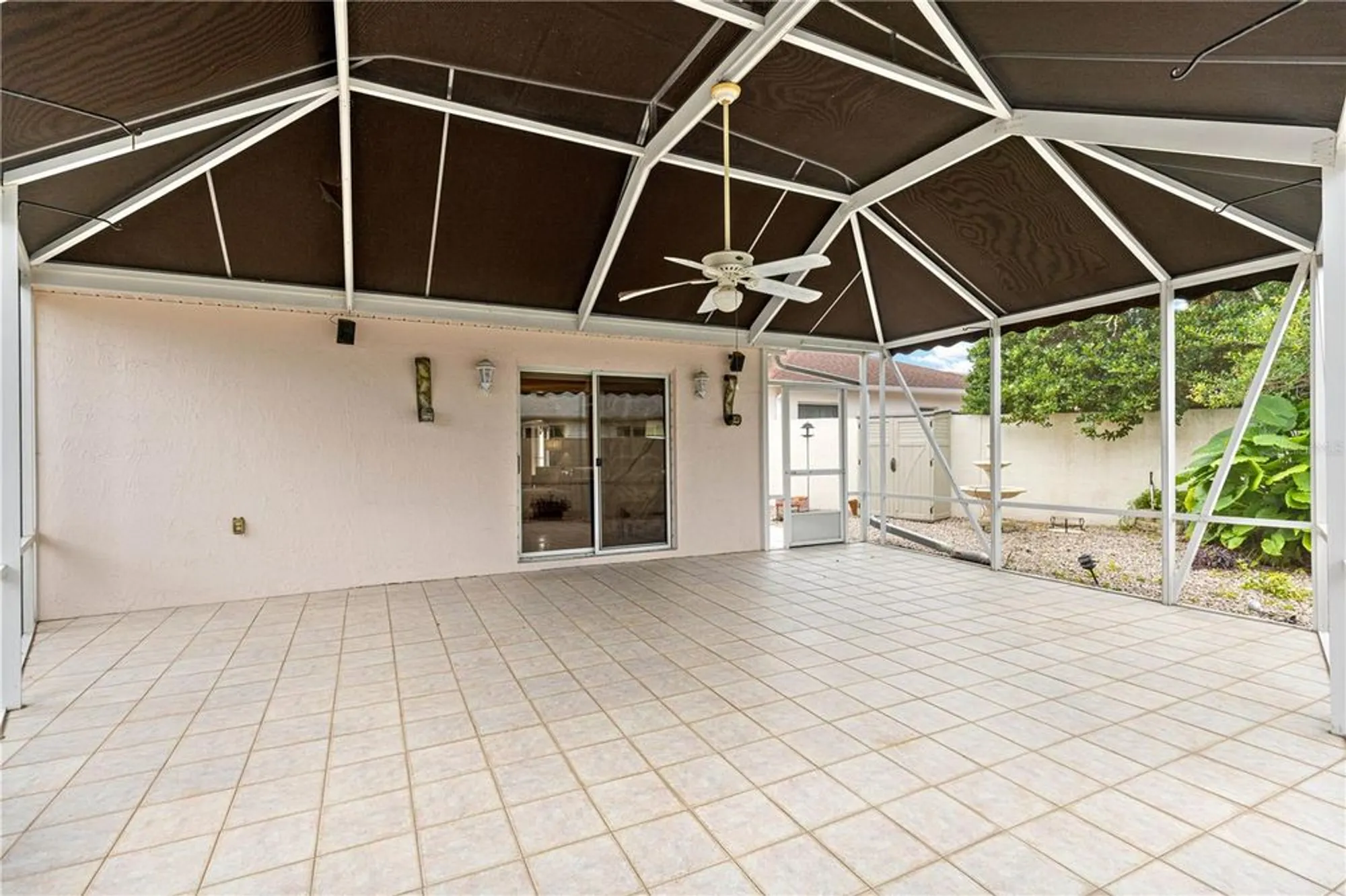 Property Slideshow image 28 of 42 | 748 hernandez dr, The Villages, FL, 32159