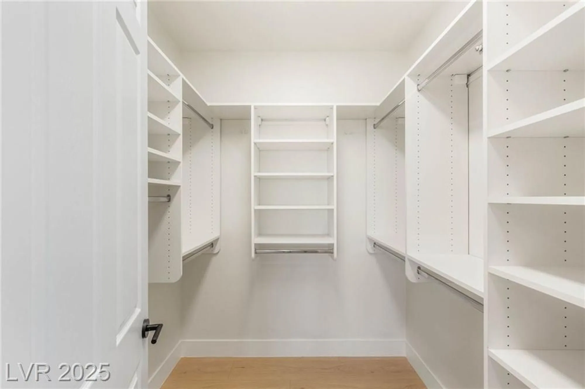 Property Slideshow image 35 of 66 | 4754 riva de romanza st, Las Vegas, NV, 89135