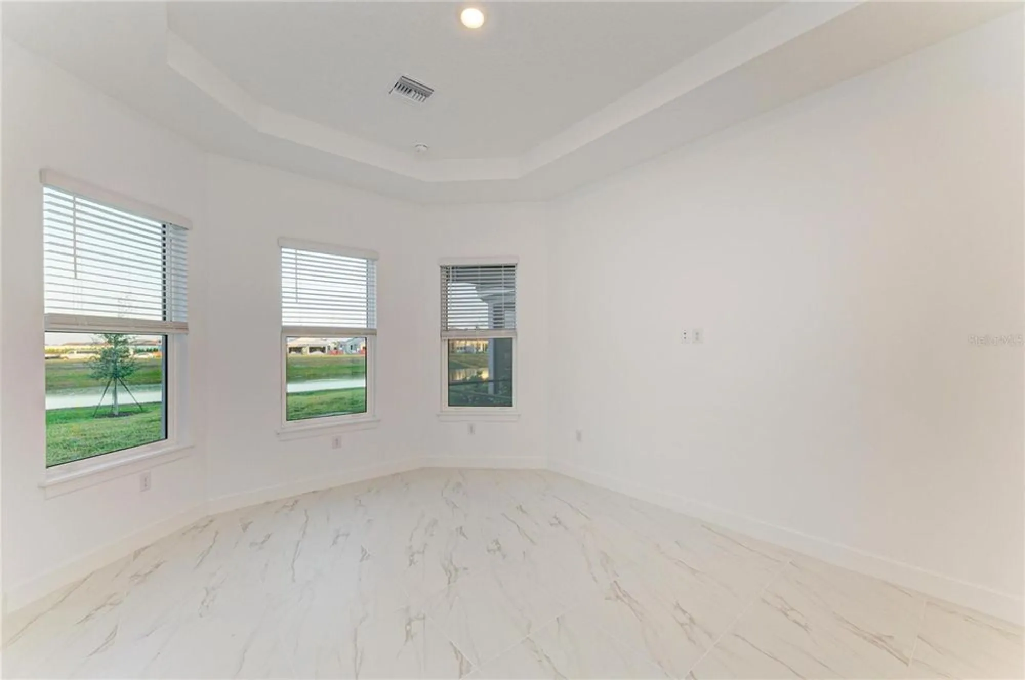 Property Slideshow image 31 of 72 | 3303 vicenza ct, Lakewood Ranch, FL, 34211