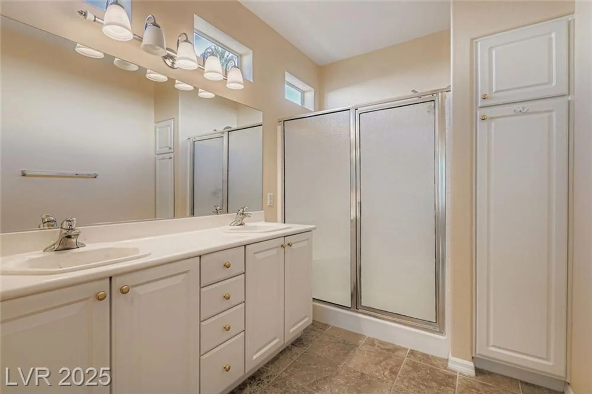 Property Slideshow image 15 of 37 | 10554 sopra ct, Las Vegas, NV, 89135