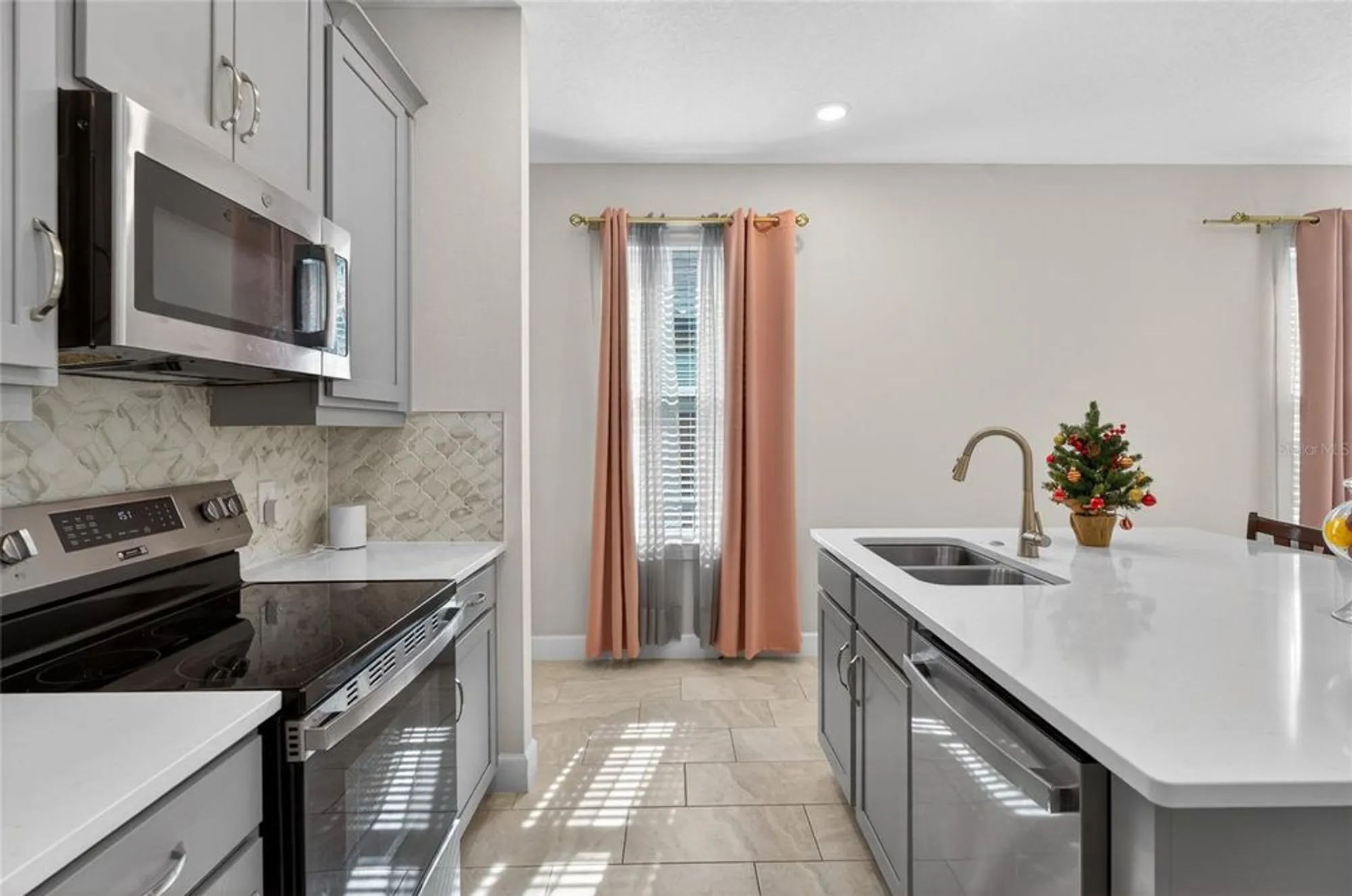 Property Slideshow image 8 of 25 | 1192 via galuppi st, Kissimmee, FL, 34759