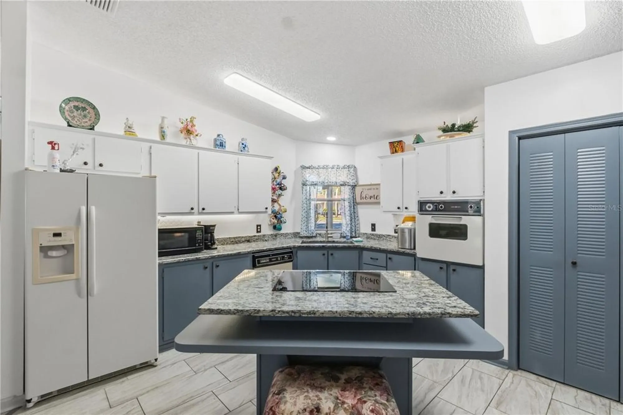 Property Slideshow image 10 of 34 | 1202 del toro dr, The Villages, FL, 32159