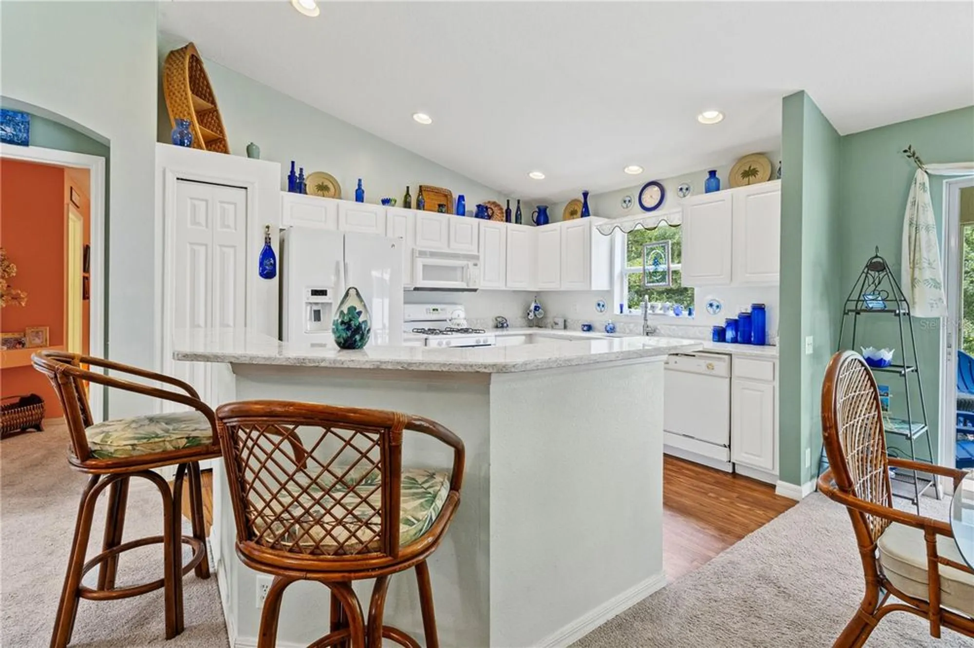 Property Slideshow image 10 of 40 | 3102 bellflower way, Lakeland, FL, 33811