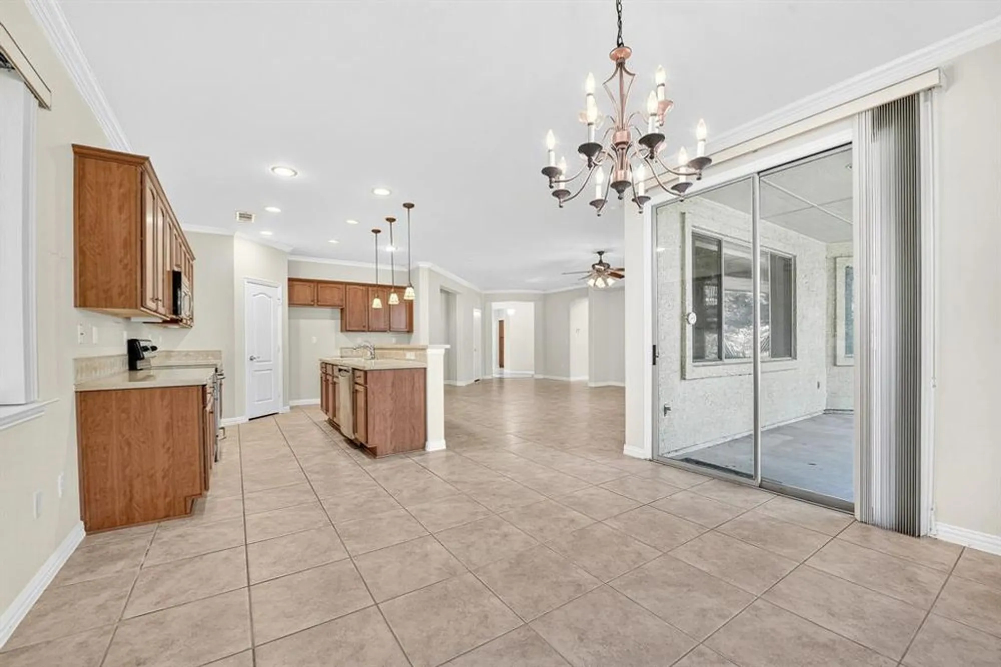 Property Slideshow image 16 of 27 | 9600 rosewood dr, Denton, TX, 76207