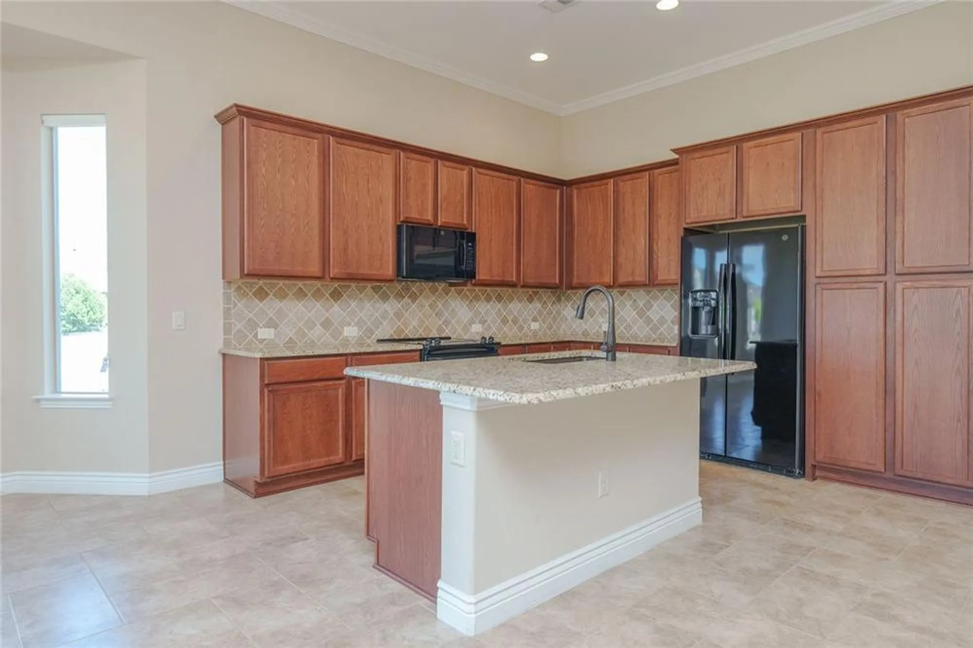 Property Slideshow image 18 of 36 | 12813 pumice ln, Denton, TX, 76207