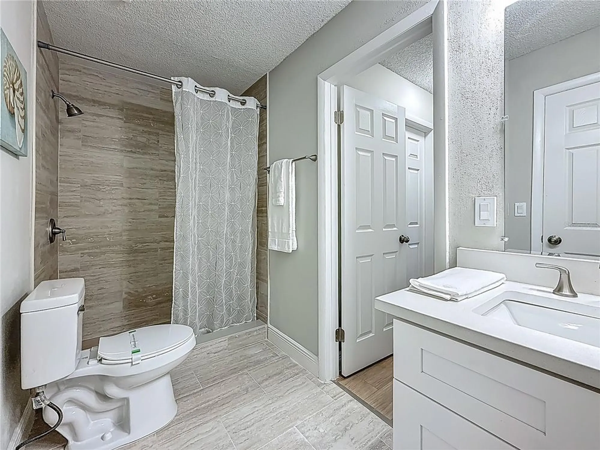 Property Slideshow image 15 of 28 | 1701 pinehurst rd apt 16c, Dunedin, FL, 34698