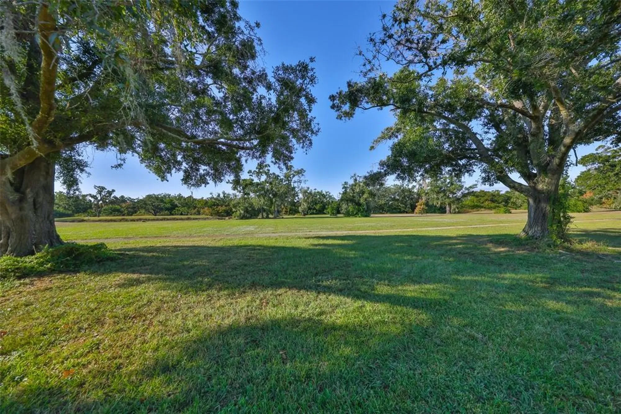 Property Slideshow image 29 of 51 | 2202 clubhouse dr 180, Sun City Center, FL, 33573