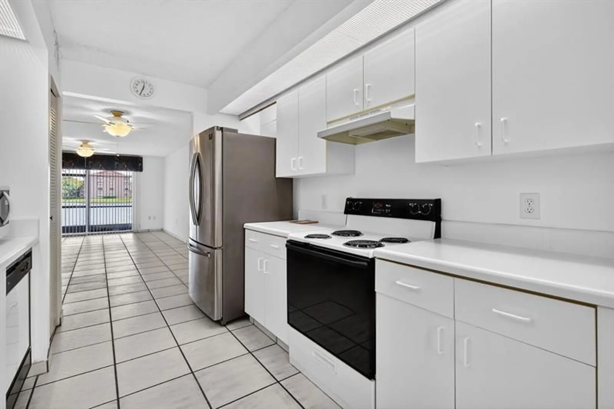 Property Slideshow image 19 of 70 | 1001 sw 141st ave, Pembroke Pines, FL, 33027