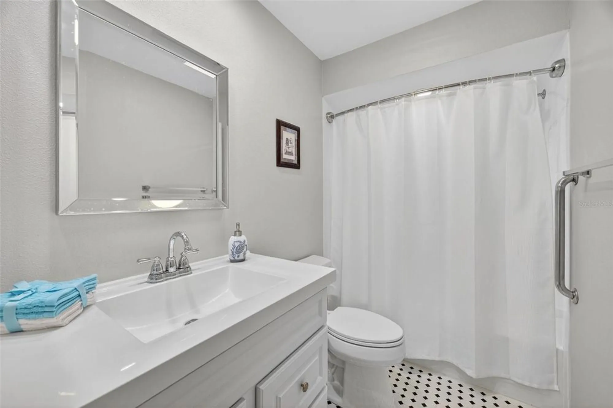 Property Slideshow image 16 of 42 | 1214 tallywood dr 7020, Sarasota, FL, 34237