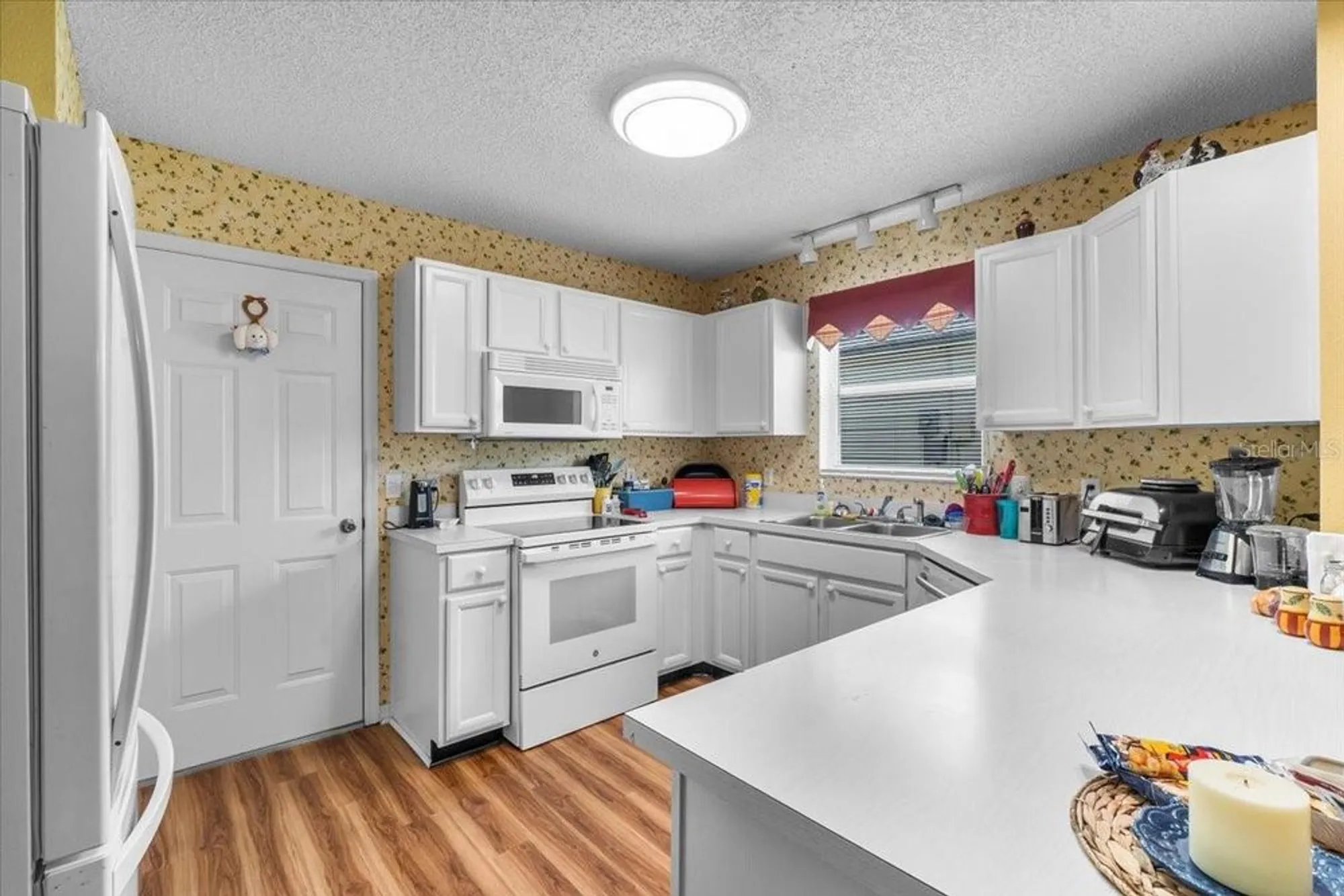 Property Slideshow image 10 of 100 | 6116 magpie dr, Lakeland, FL, 33809