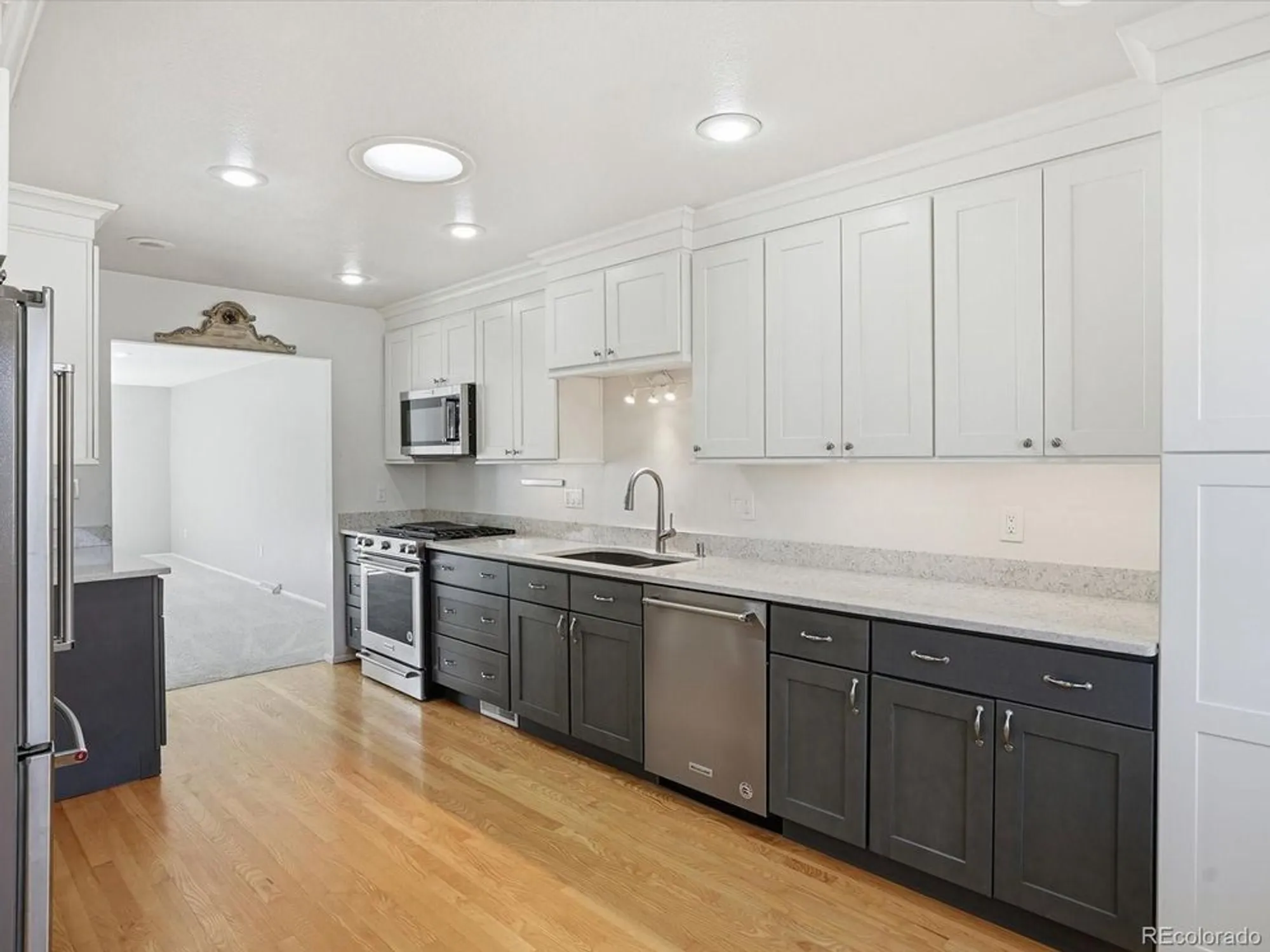 Property Slideshow image 11 of 38 | 7493 w cedar cir, Lakewood, CO, 80226