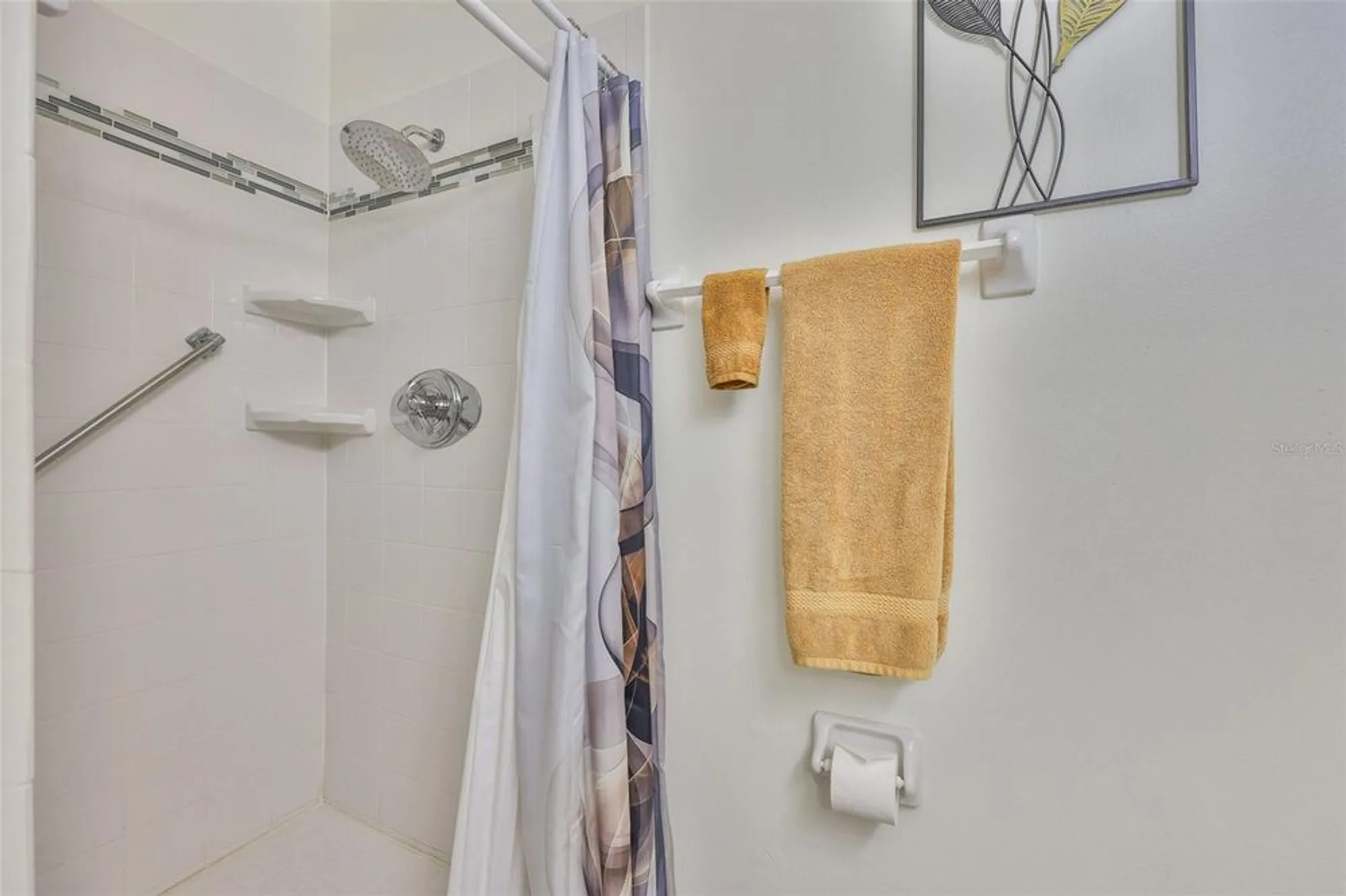 Property Slideshow image 18 of 55 | 401 feltham trl a, Sun City Center, FL, 33573