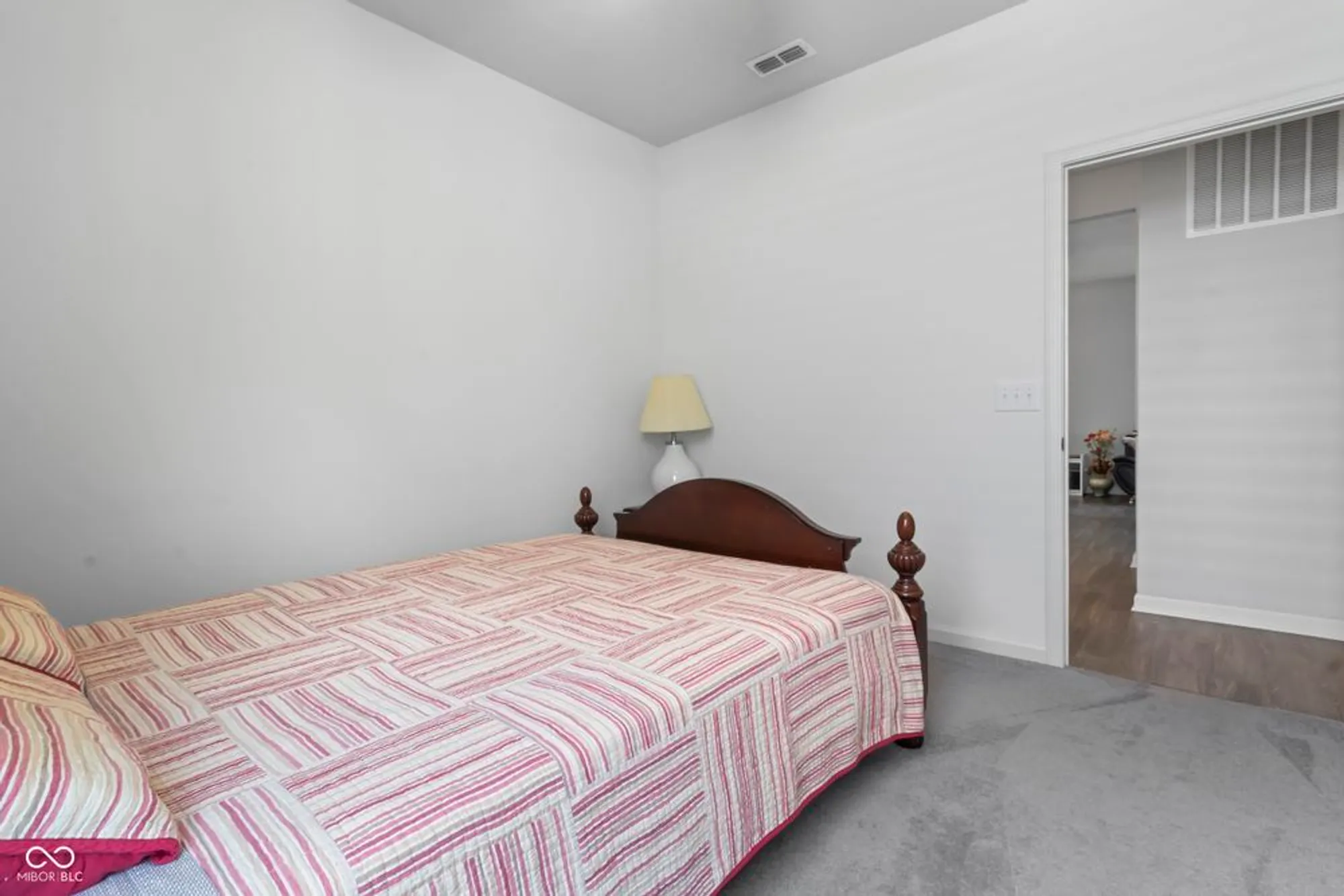 Property Slideshow image 23 of 52 | 13456 ravenswood trl, Fishers, IN, 46037