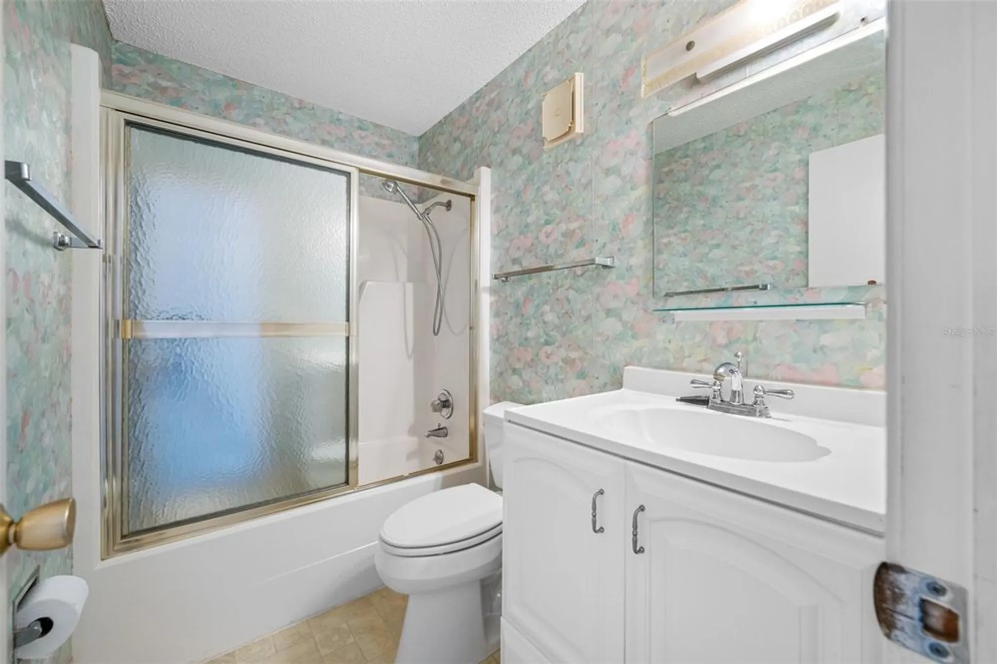 Property Slideshow image 25 of 44 | 5521 80th st n unit 310, St Petersburg, FL, 33709