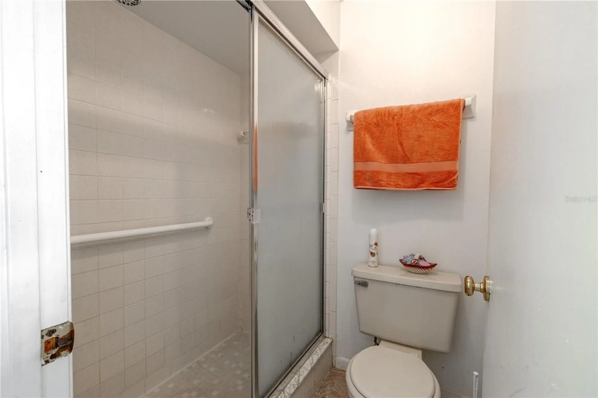 Property Slideshow image 17 of 28 | 1131 orange tree cir c, Palm Harbor, FL, 34684