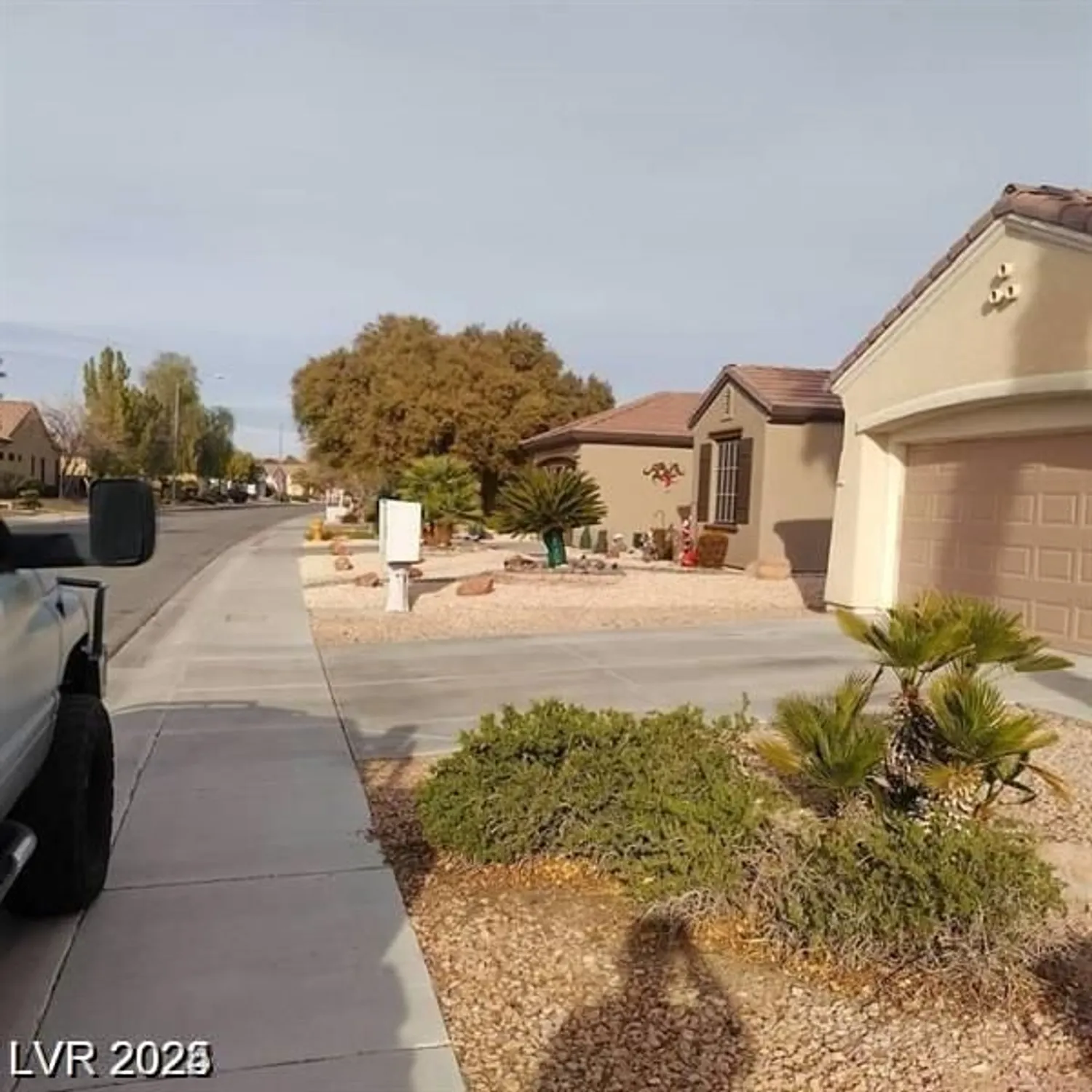 Property Slideshow image 6 of 64 | 1652 black fox canyon rd, Henderson, NV, 89052