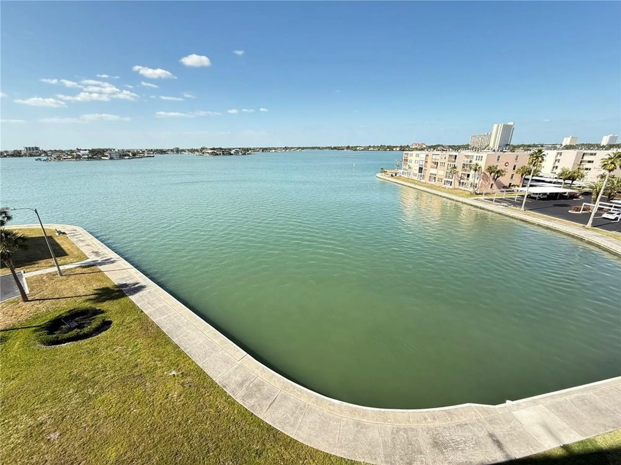 Property Slideshow image 38 of 92 | 7700 sun island dr 506, South Pasadena, FL, 33707