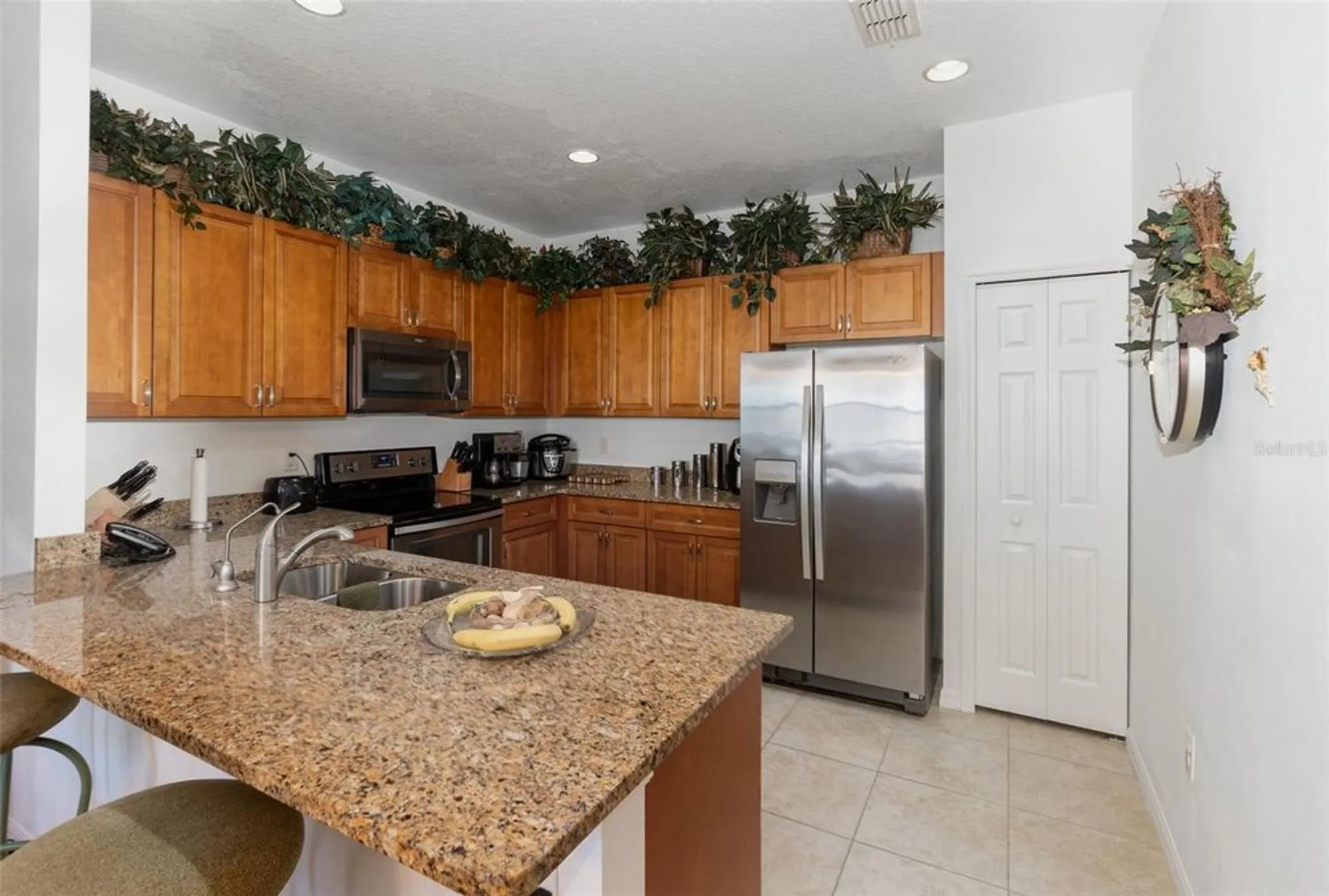 Property Slideshow image 10 of 29 | 27227 white plains way, Leesburg, FL, 34748