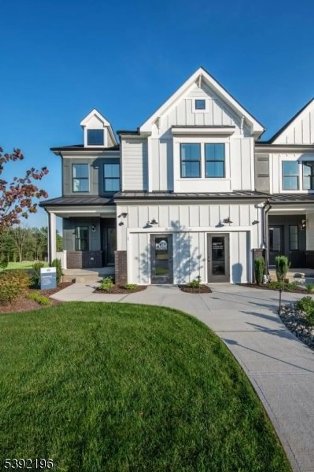 Property Slideshow image 1 of 18 | 20 whitaker ln, Far Hills, NJ, 07931