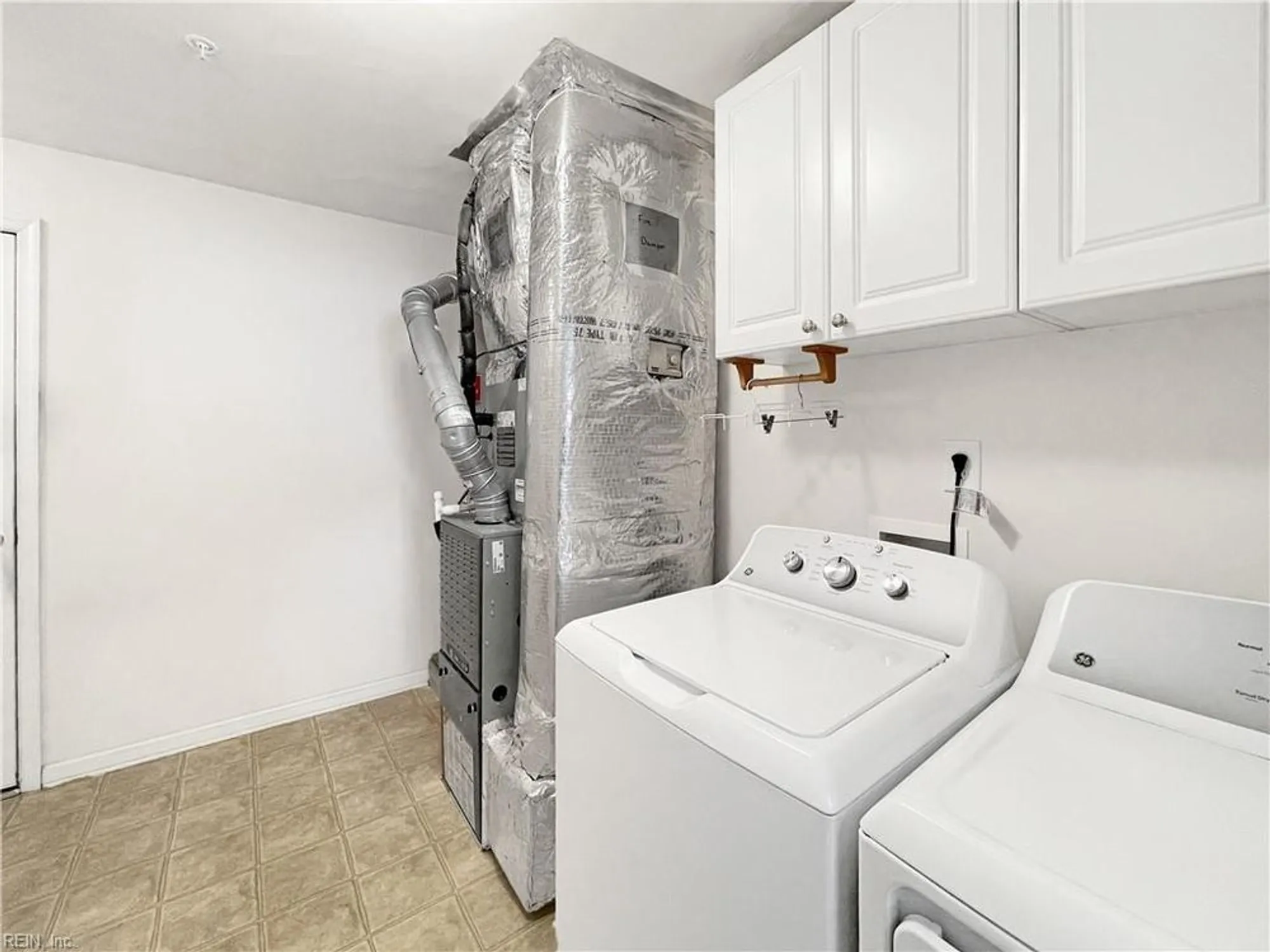 Property Slideshow image 20 of 25 | 2709 browning dr, Virginia Beach, VA, 23456