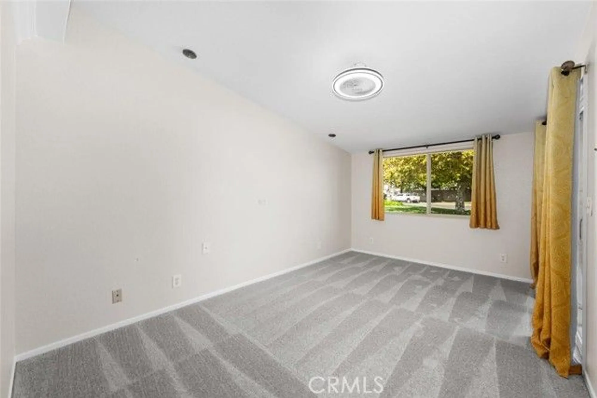 Property Slideshow image 20 of 31 | 13061 del monte dr apt 277l, Seal Beach, CA, 90740