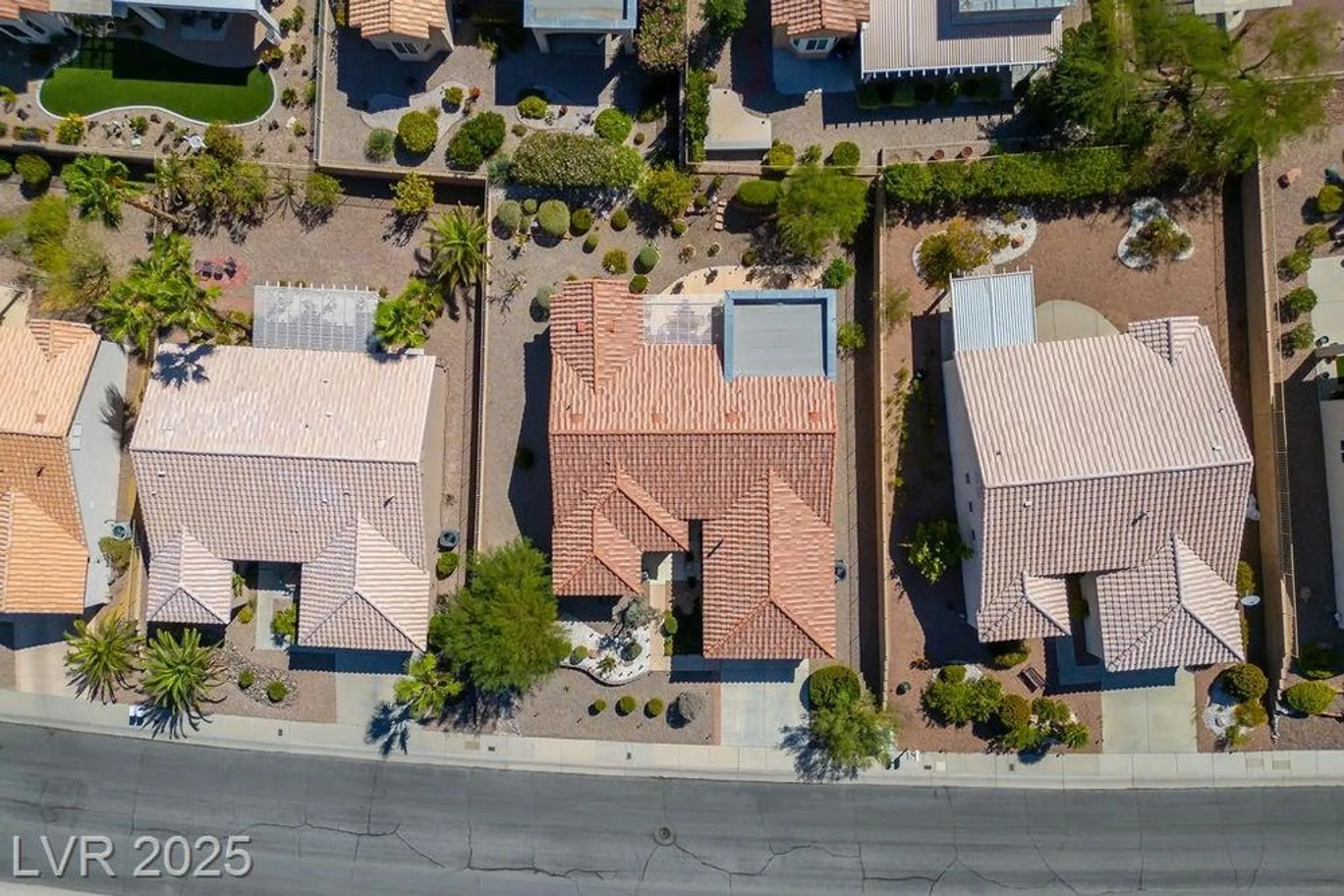 Property Slideshow image 31 of 74 | 10409 longwood dr, Las Vegas, NV, 89134