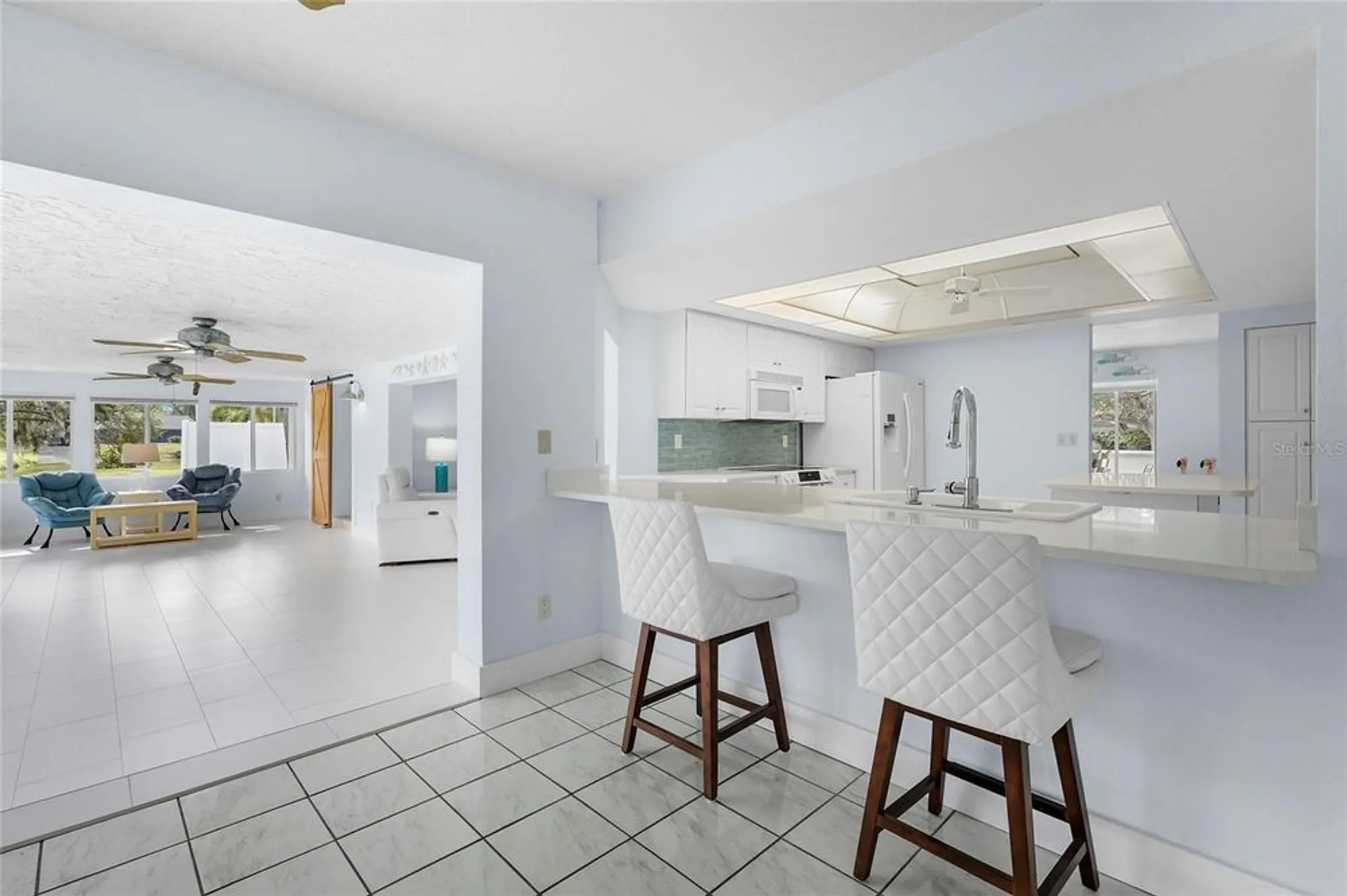 Property Slideshow image 22 of 57 | 5720 timber lake cir, Sarasota, FL, 34243