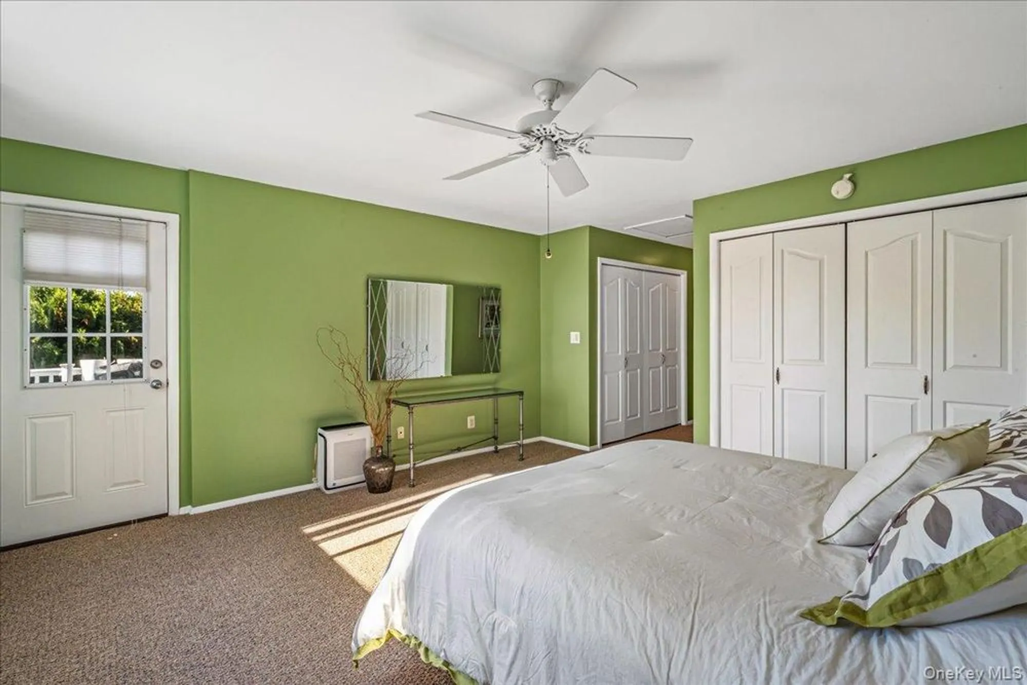 Property Slideshow image 11 of 29 | 414 lindsay ln, Moriches, NY, 11955