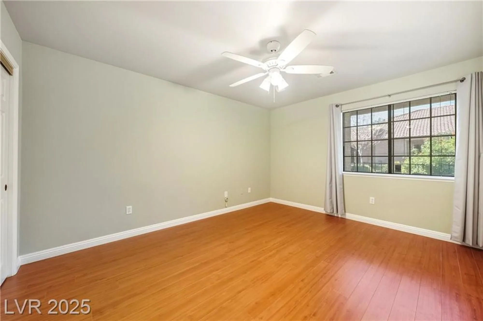 Property Slideshow image 24 of 28 | 2851 s valley view blvd 1039, Las Vegas, NV, 89102