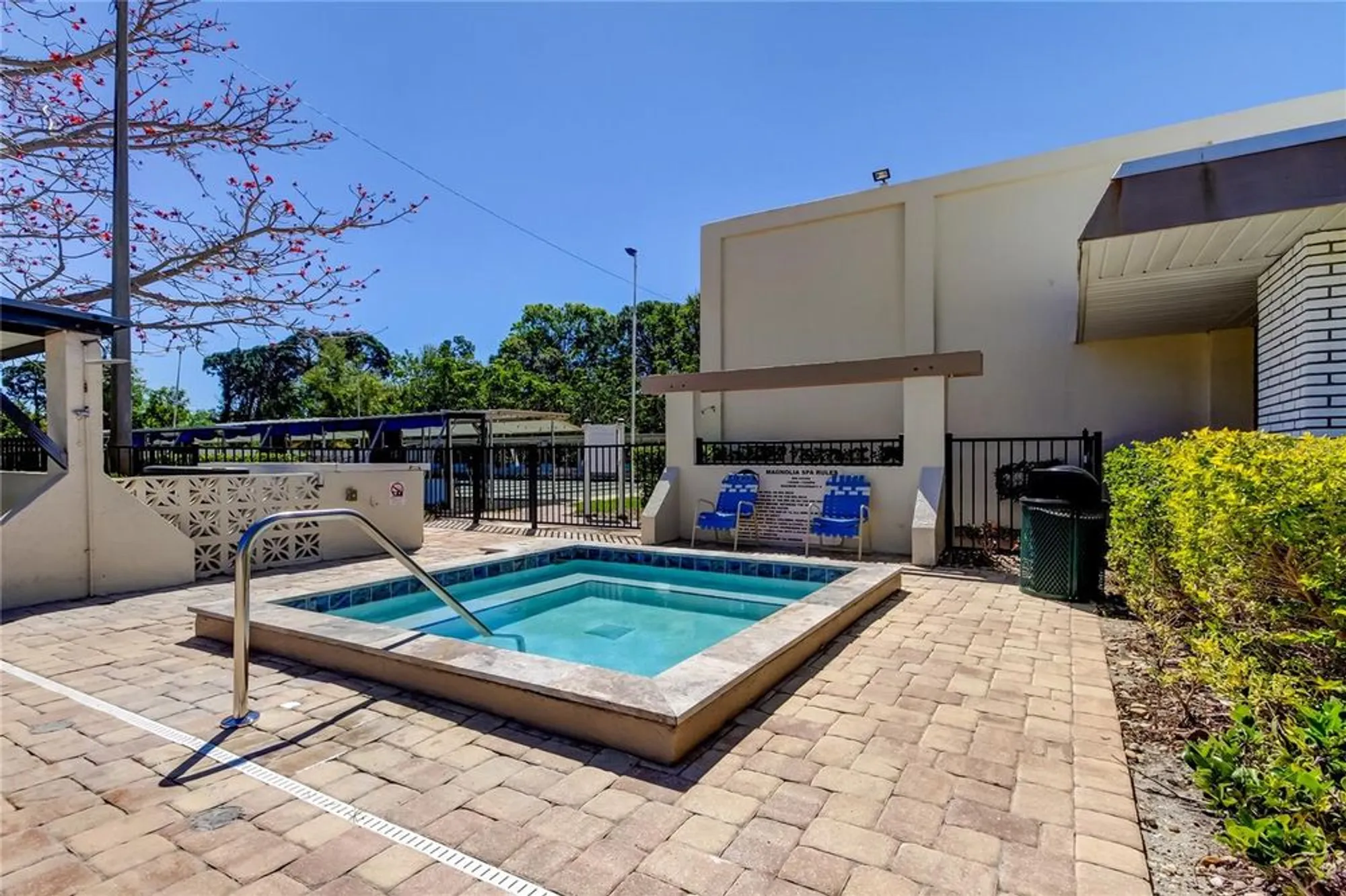 Property Slideshow image 39 of 50 | 5521 80th st n unit 315, Saint Petersburg, FL, 33709