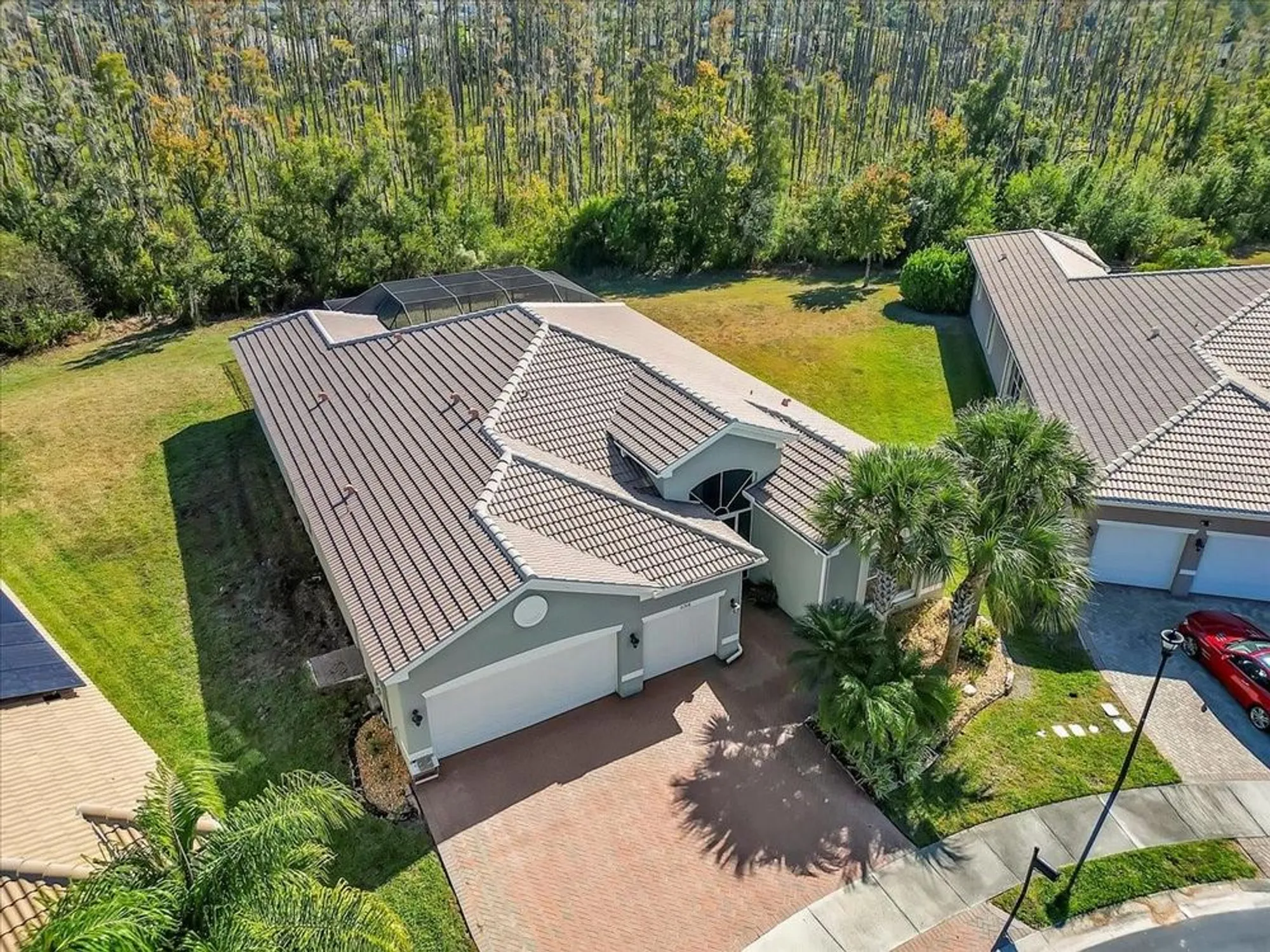 Property Slideshow image 8 of 76 | 16308 garnet glen pl, Wimauma, FL, 33598