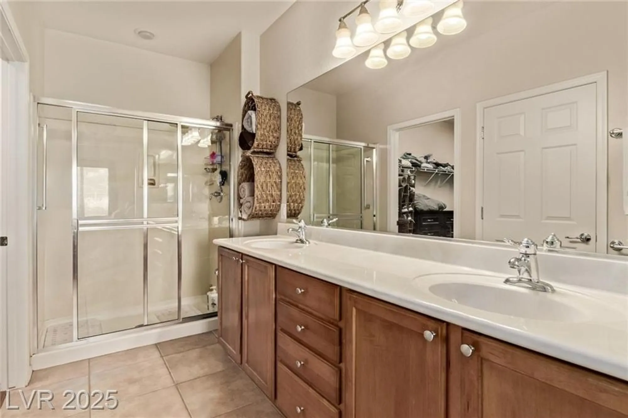 Property Slideshow image 13 of 65 | 3447 halter dr, Las Vegas, NV, 89122