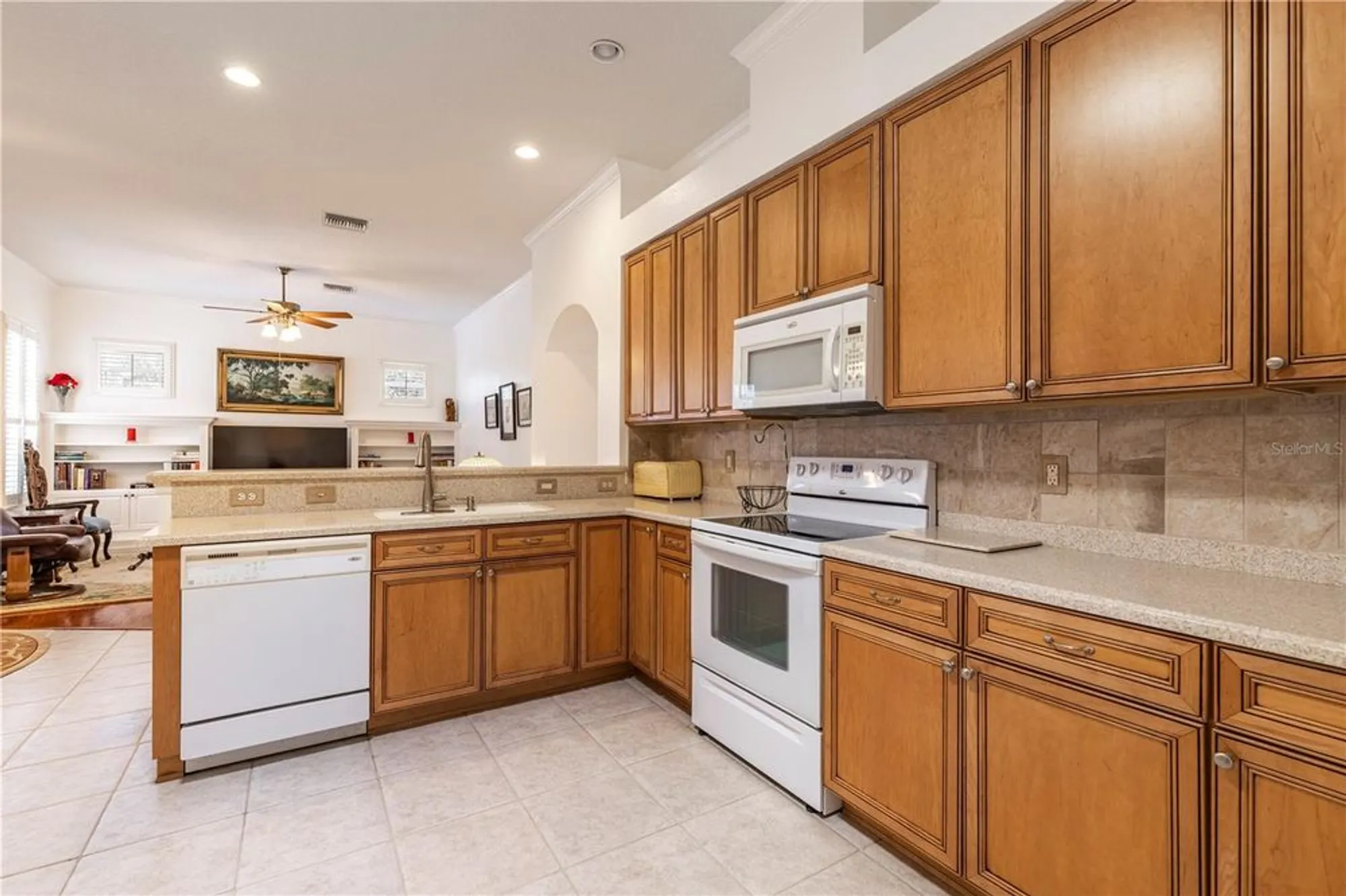Property Slideshow image 18 of 67 | 5401 water lily ct, Leesburg, FL, 34748