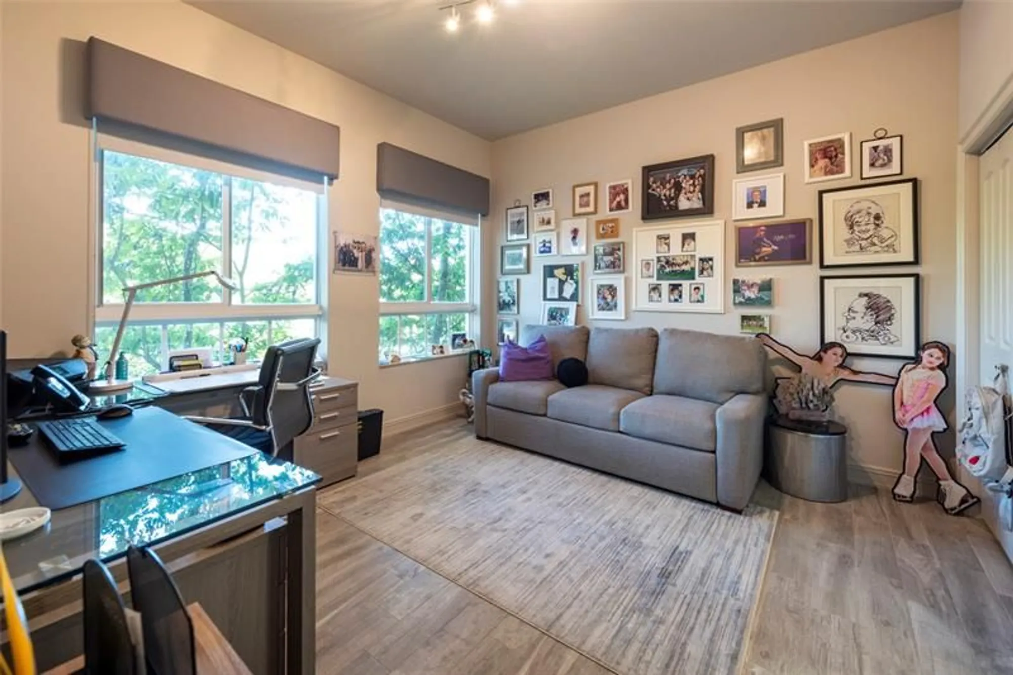 Property Slideshow image 12 of 32 | 16102 emerald estates dr 207, Weston, FL, 33331