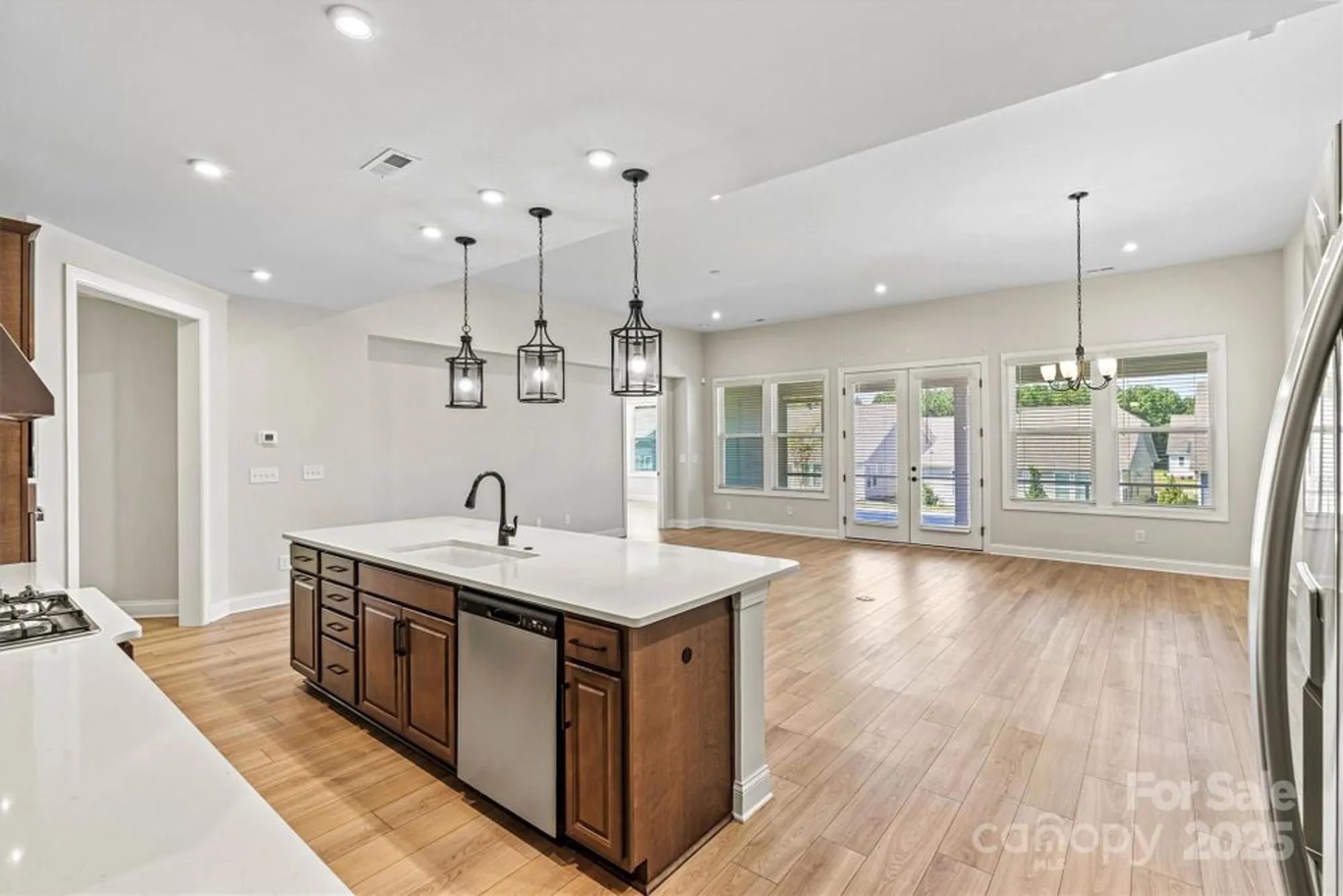 Property Slideshow image 12 of 48 | 7332 jolly brook dr, Charlotte, NC, 28215