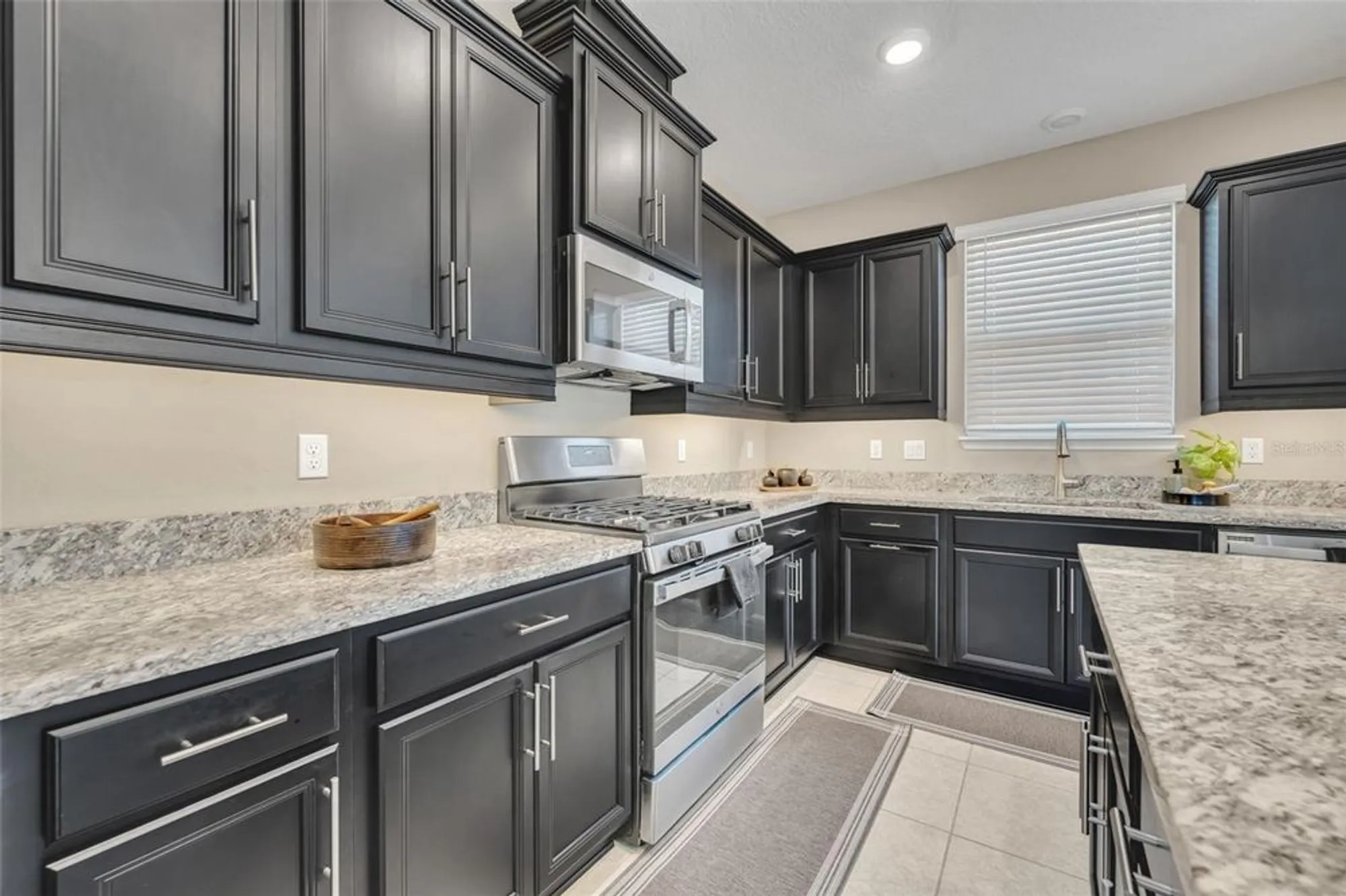 Property Slideshow image 11 of 64 | 397 alcove dr, Groveland, FL, 34736