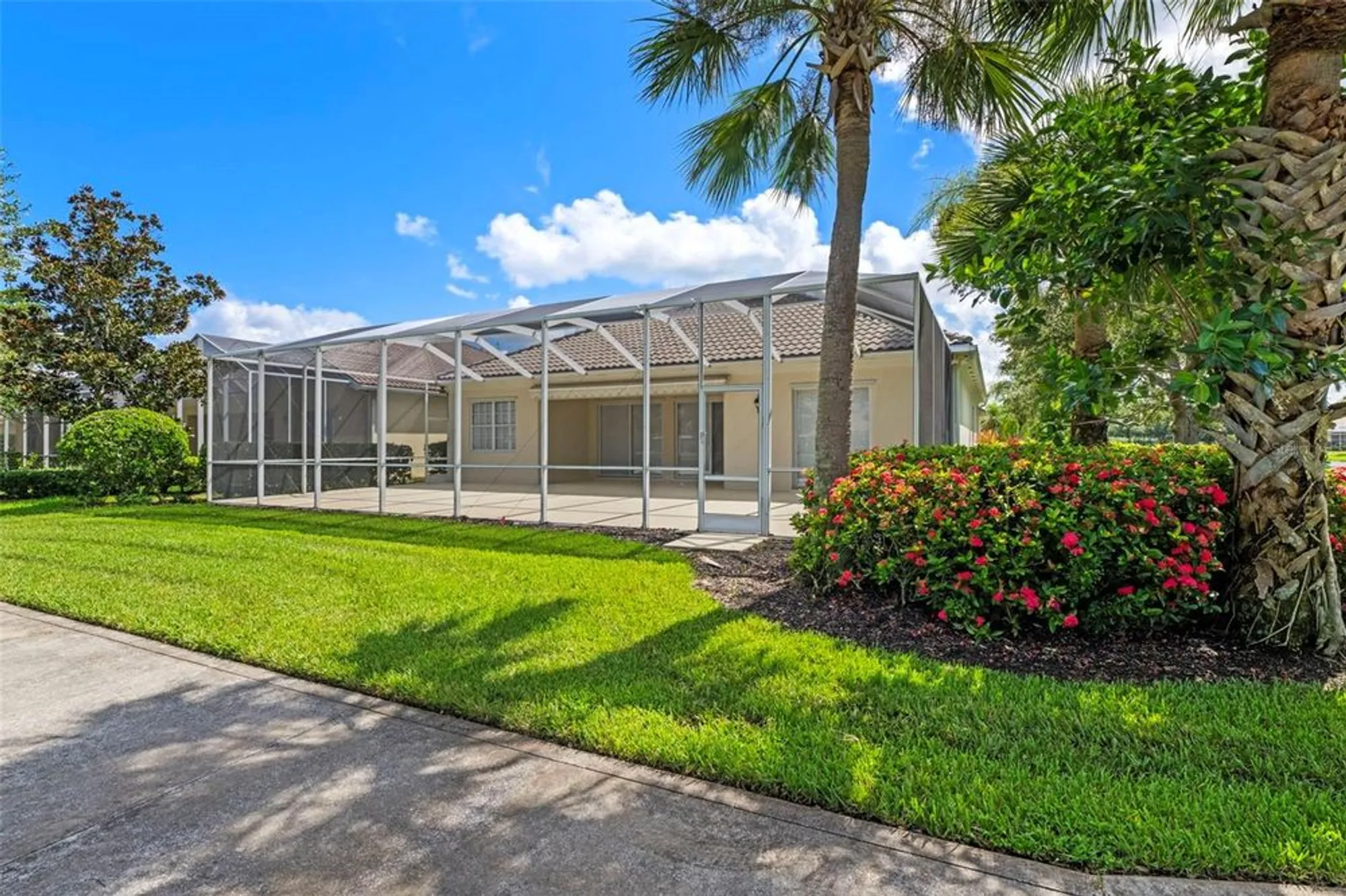 Property Slideshow image 27 of 62 | 5791 girona pl, Sarasota, FL, 34238