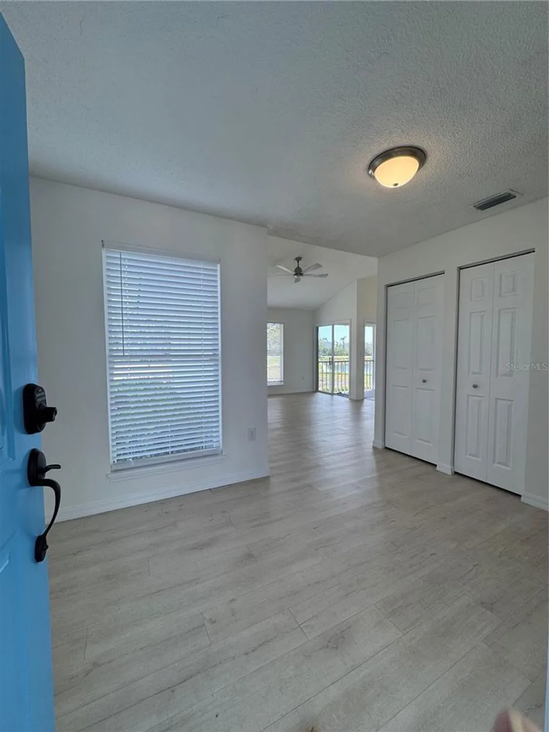 Property Slideshow image 4 of 34 | 859 audubon dr # 859, Bradenton, FL, 34209